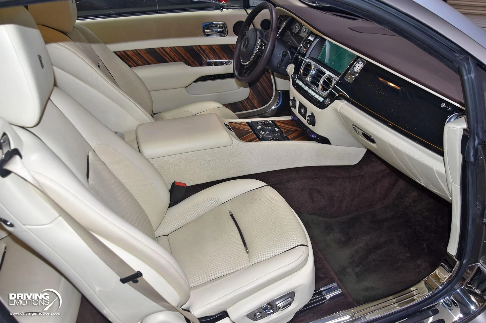 mph113_3136399359_883_p114_l_fbd16e4312