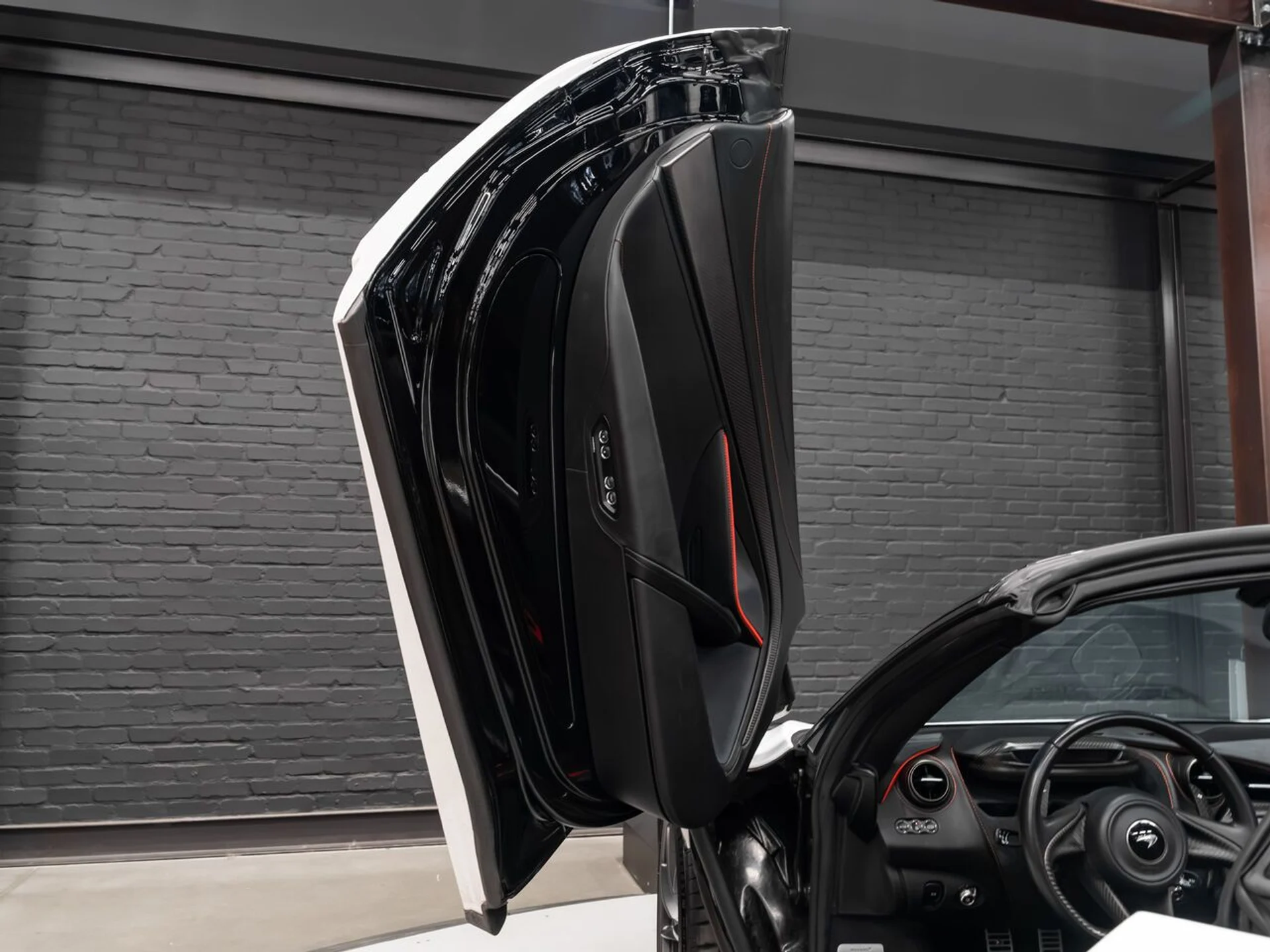 mph113_344010954_mclaren_720s_2019_6edeb74f6c