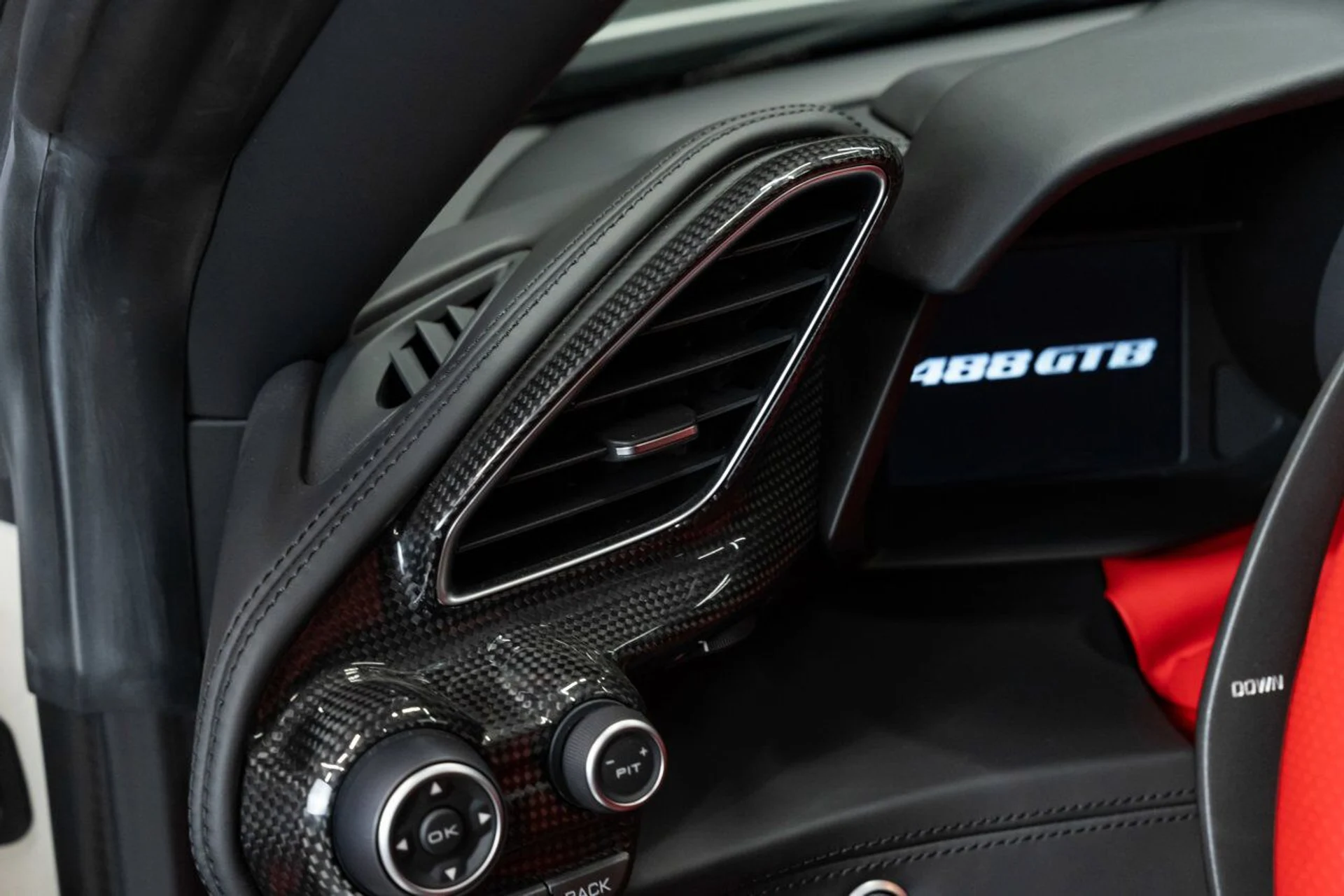 mph113_3882827563_ferrari_488_gtb_2018_bf1f2905fe