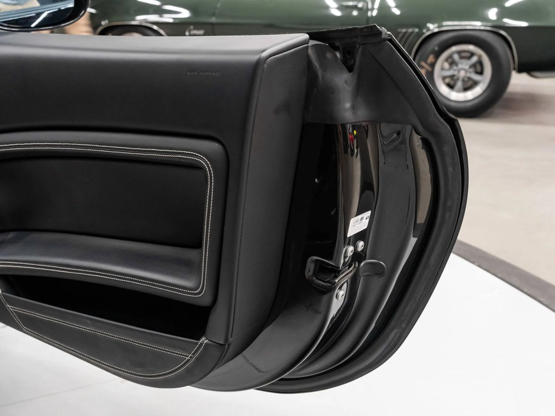 mph114_1618063815_ferrari_california_2011_bb5fab4af5