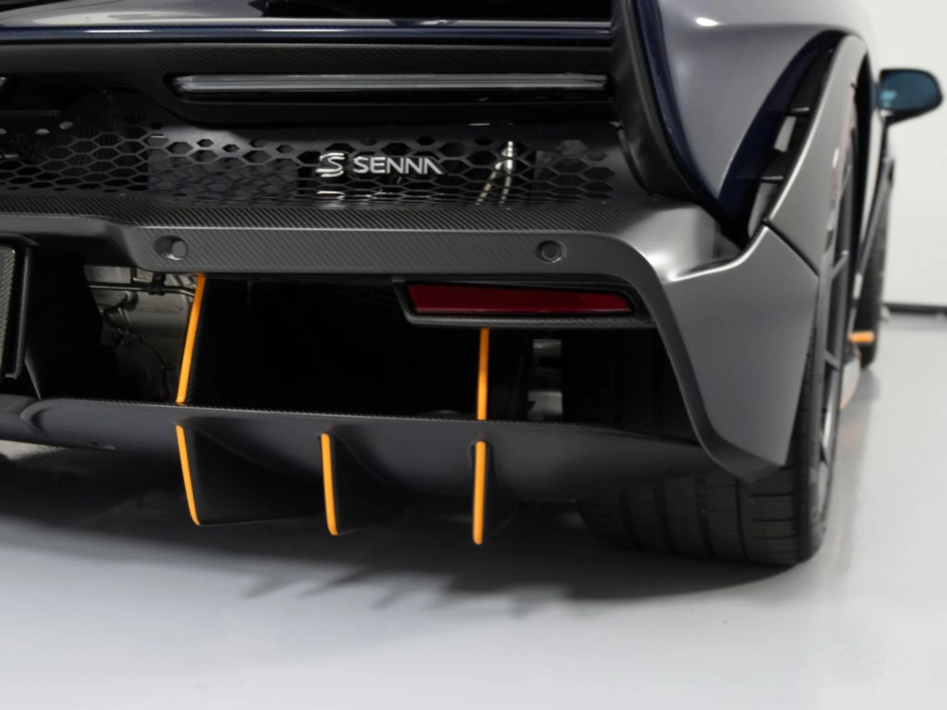 mph114_245853568_409f3e2ec4b7301453ea692cac1f75fex_bfa4500edb