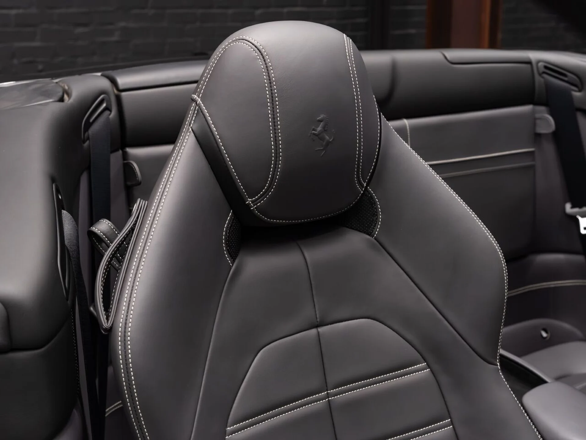 mph114_2650794675_ferrari_california_2015_ad629ce0c9
