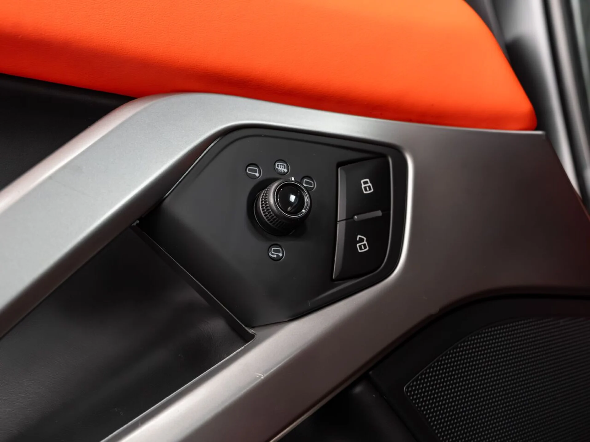 mph114_269844202_lamborghini_aventador_2015_f955814dd5