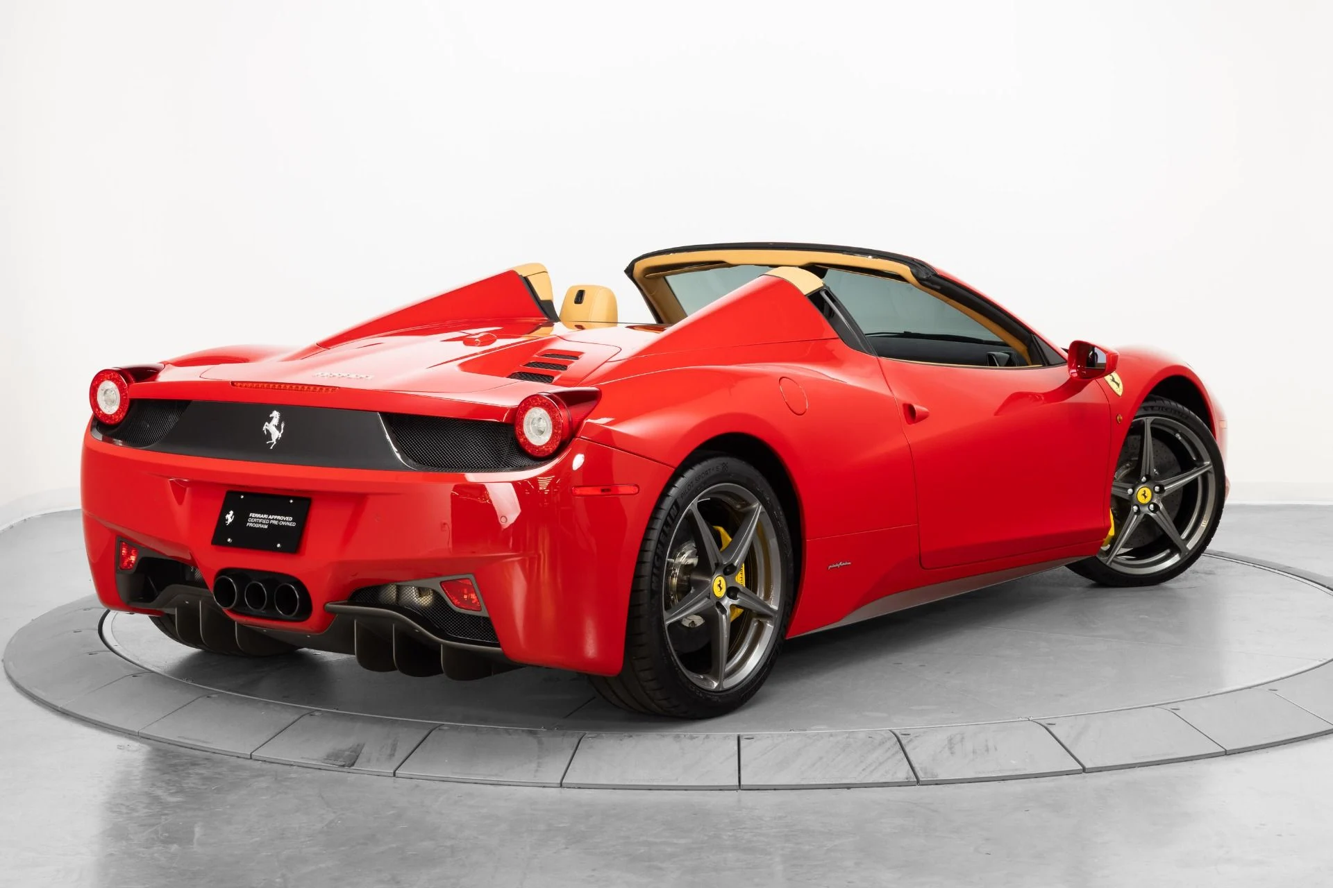 mph114_3198734900_Used_2013_Ferrari_458_Spider_1791300624_6a2b430eb6