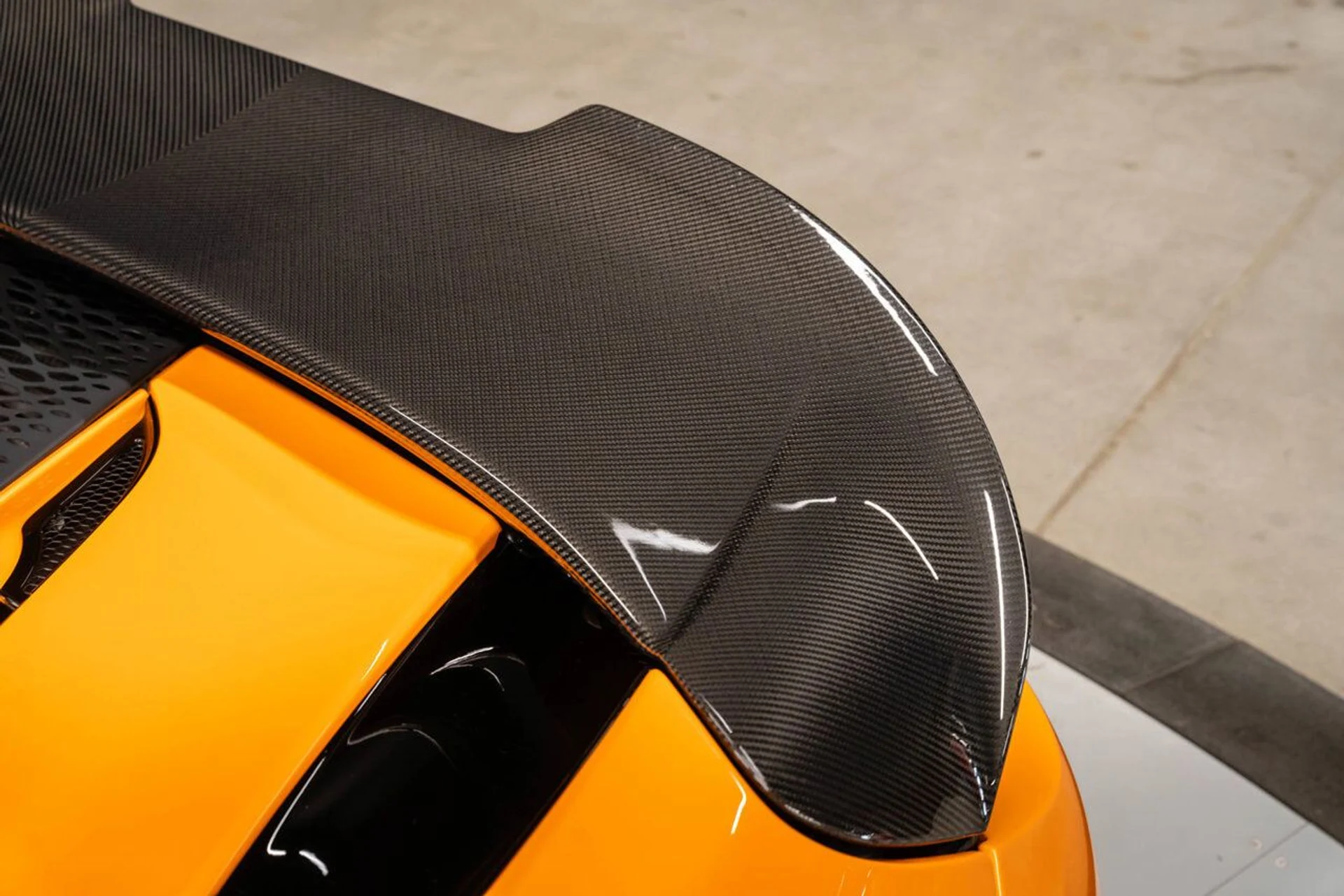 mph114_3660421168_mclaren_765lt_2021_daae474e32