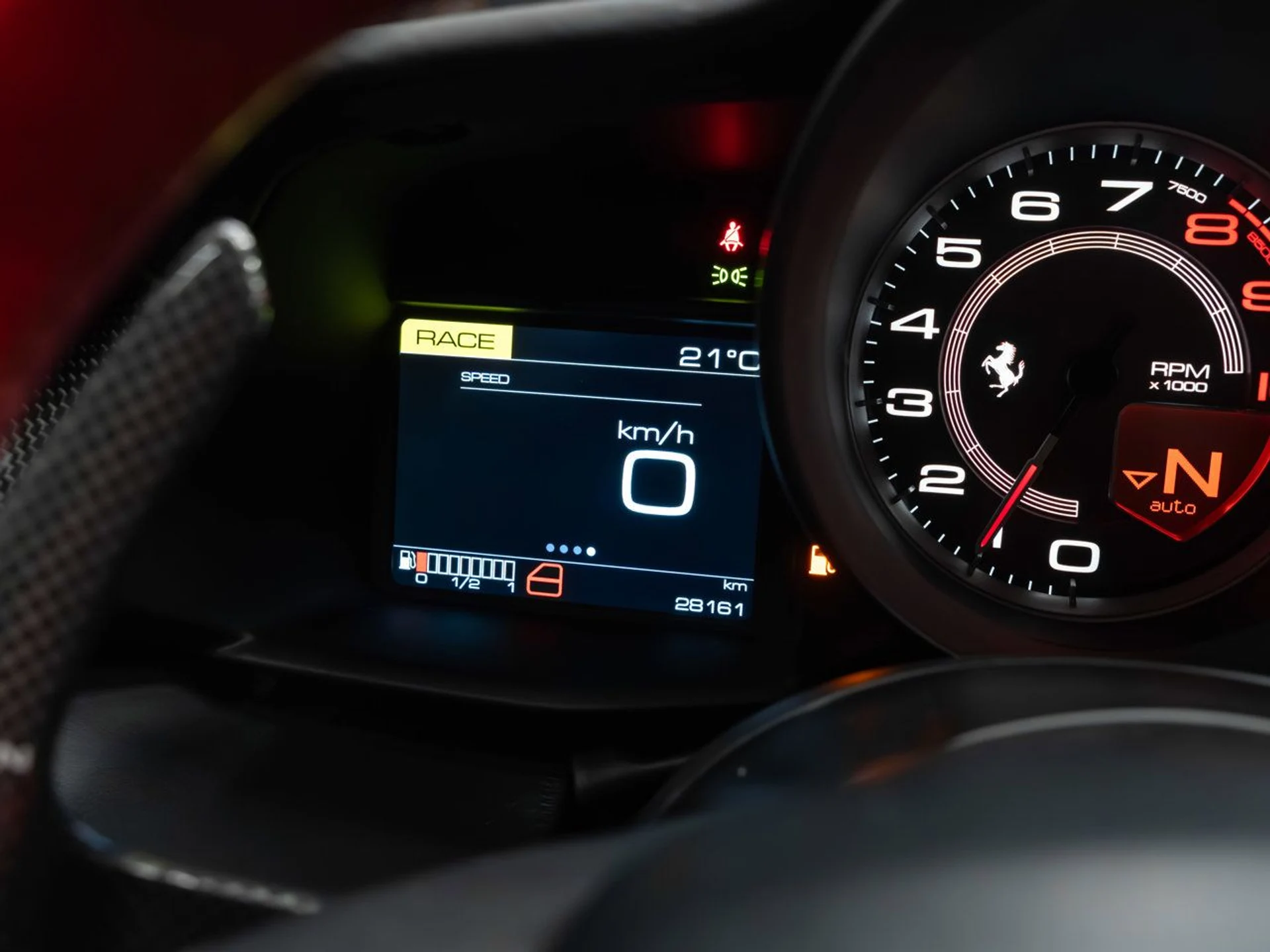 mph114_4054913098_ferrari_488_gtb_2017_a282618ae7