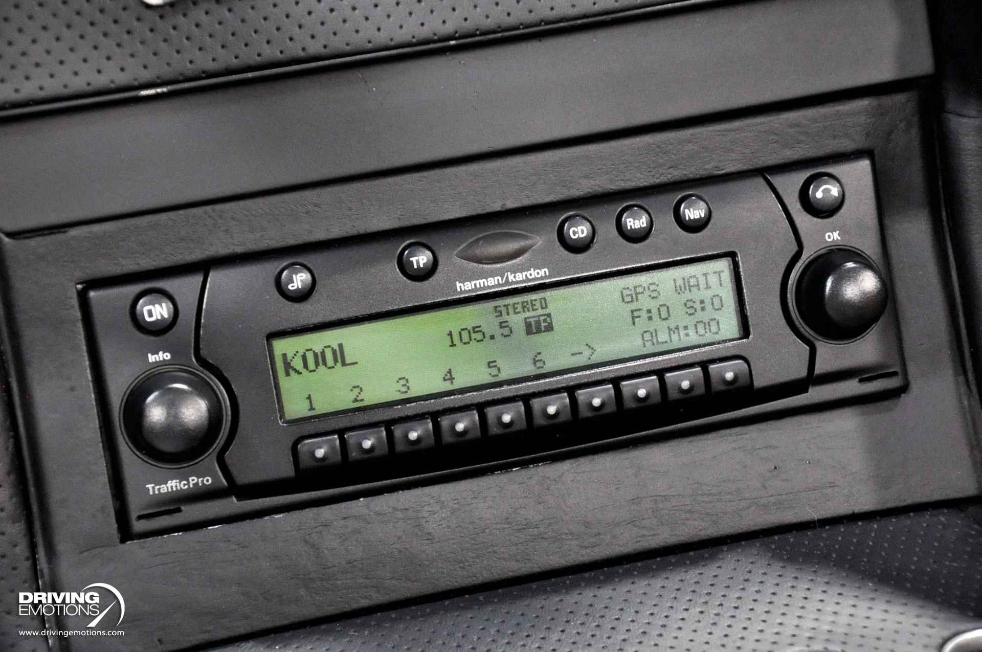 mph114_887017443_862_p115_l_459a24af56