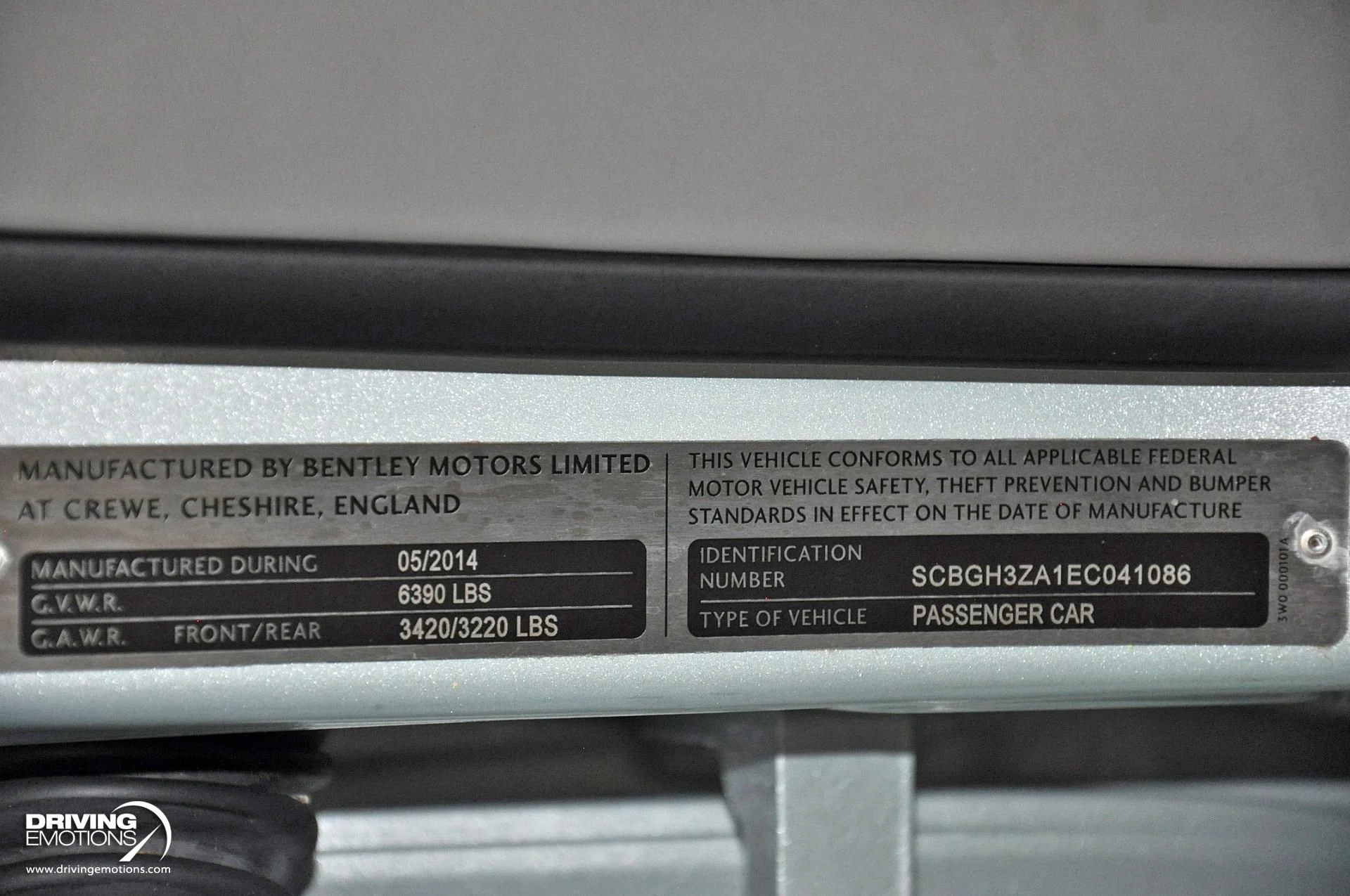 mph115_1029304738_886_p116_l_eb50fed55f