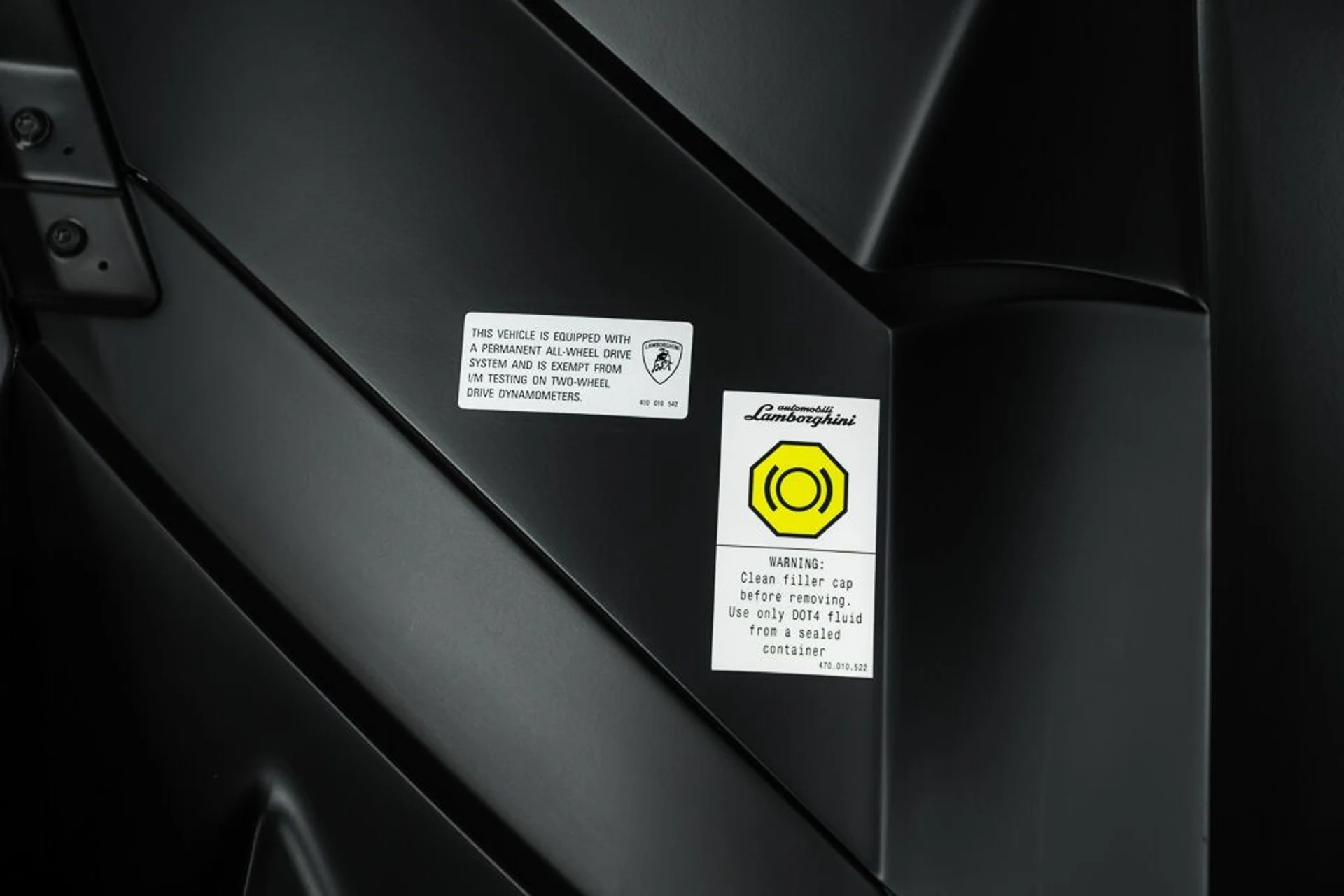 mph115_2440259711_lamborghini_veneno_2014_jpg_v_1779988126_30dd93769e