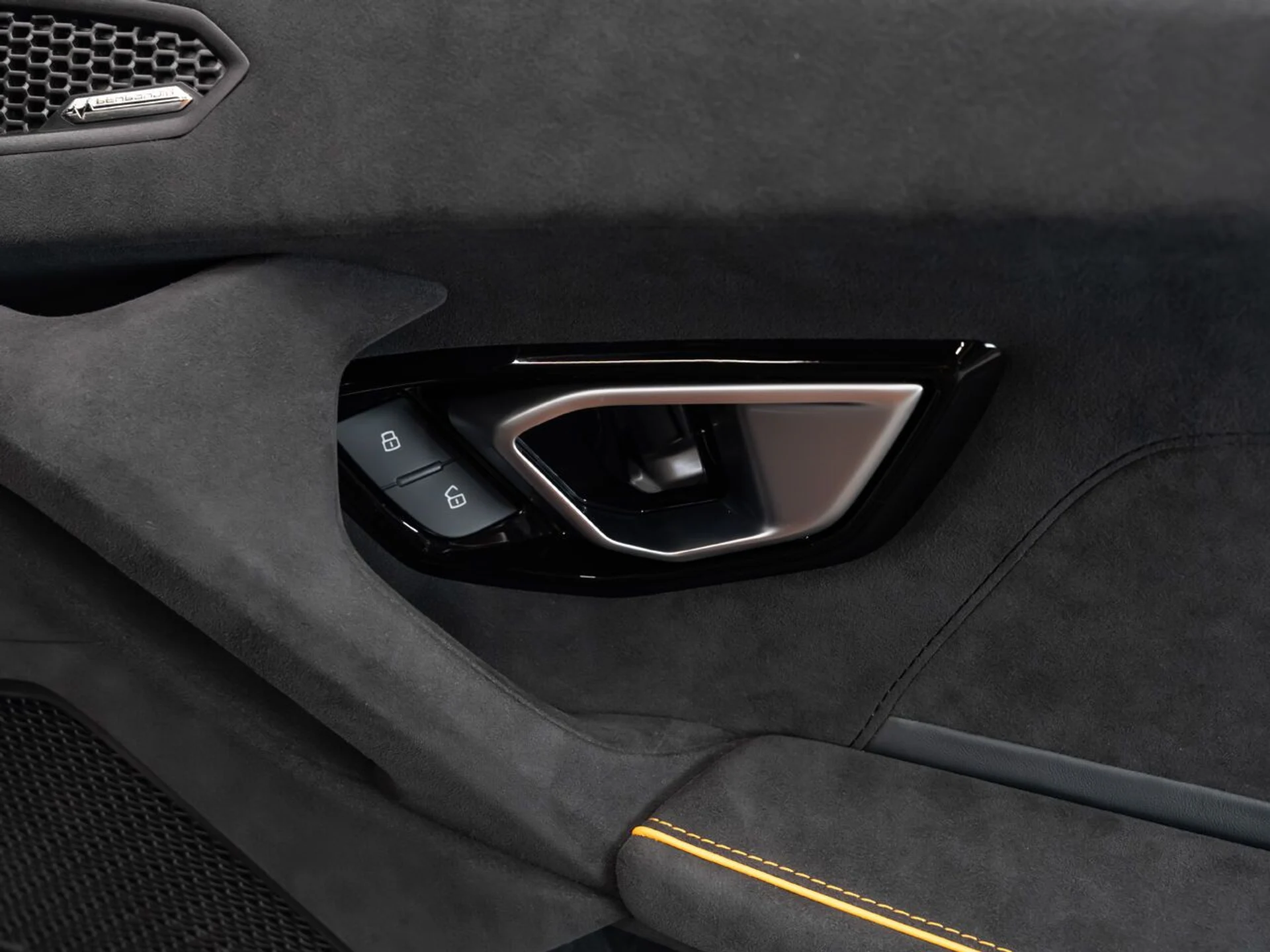 mph115_312106001_lamborghini_huracan_2023_8acdf2124e