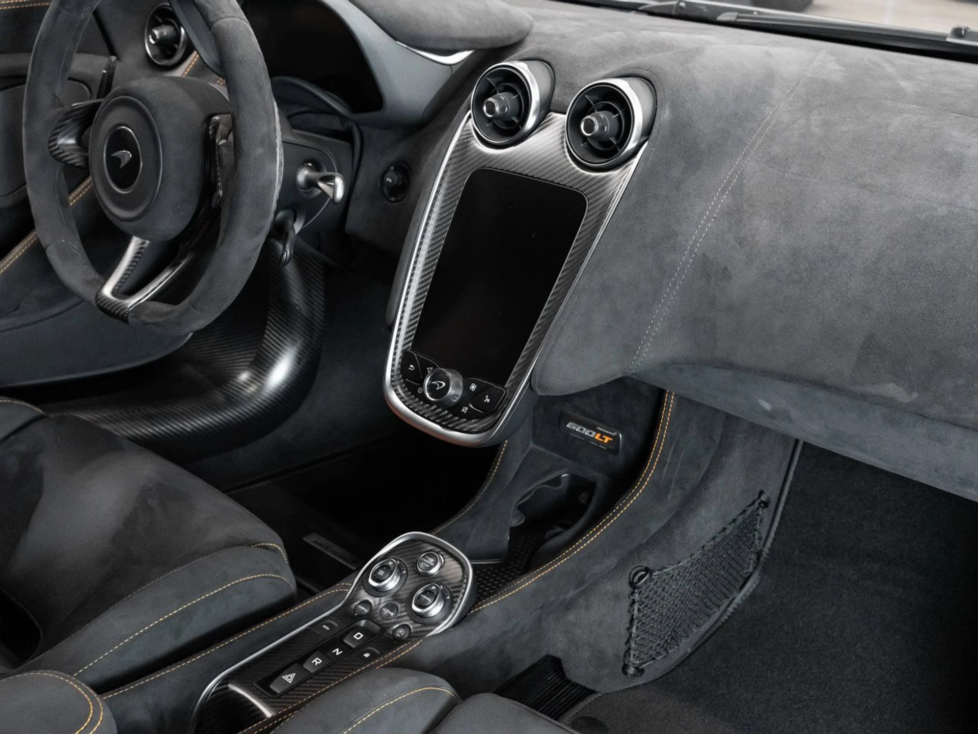 mph115_3378282921_mclaren_600lt_2019_2ef2f7cd28