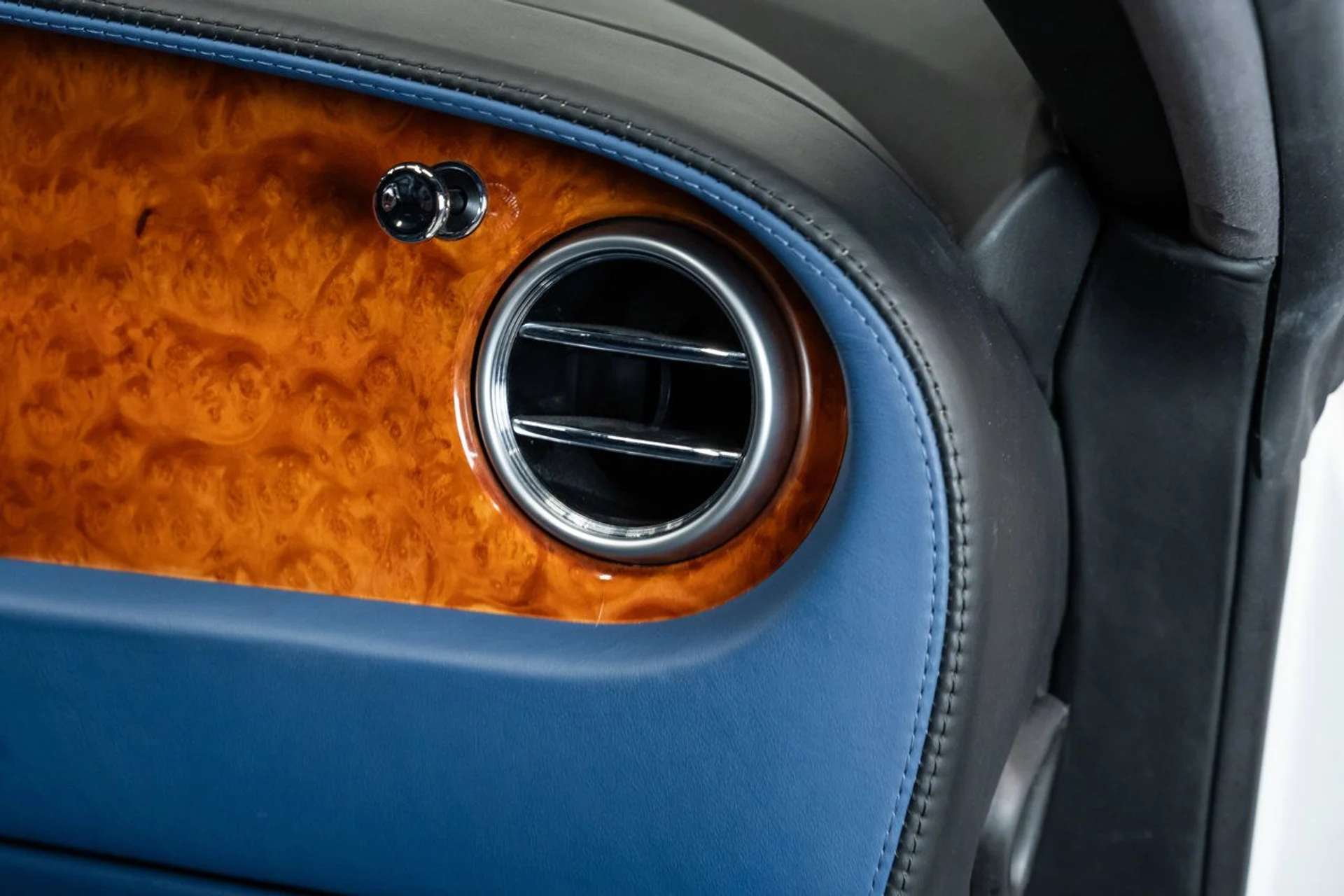 mph115_3635926350_bentley_continental_gt_2006_fdf363c52d