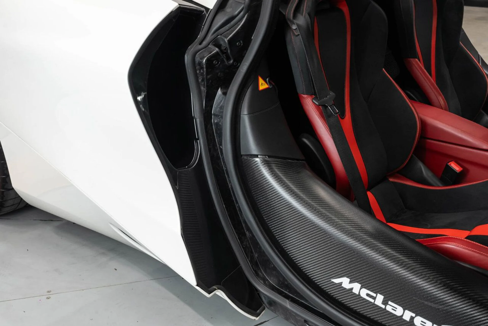 mph115_397454609_mclaren_720s_2018_5a218ff9e2