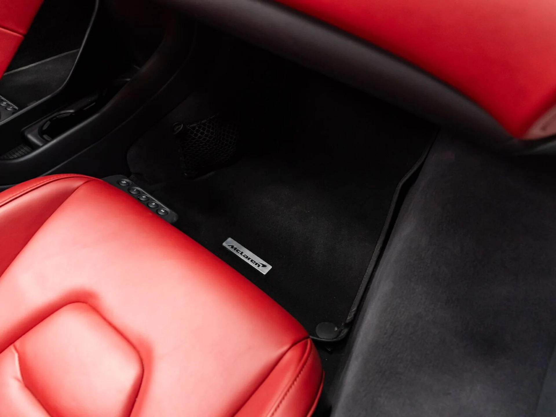 mph115_3981187026_mclaren_650s_2015_8bfad842ad
