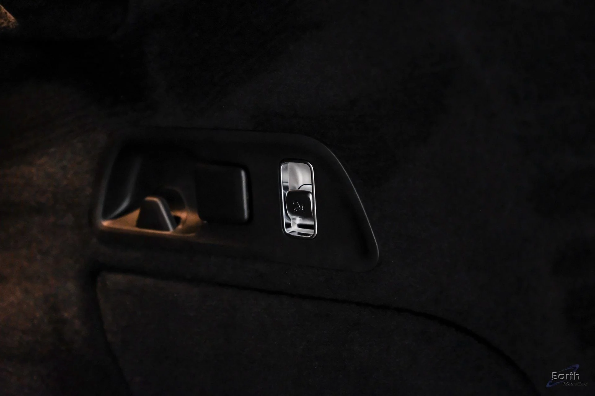 mph115_590714307_ae34fd7cd4d97bb71cef13f8bdb88442x_f4a23904d4