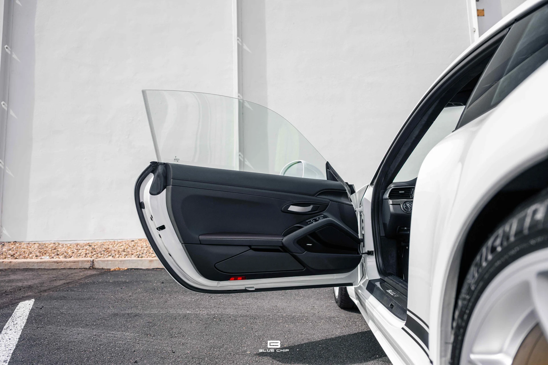 mph115_601887310_6a691d18ddac753d564c5a3e_23789_202016_20_Porsche_20911_20_R_116_248227a2c3