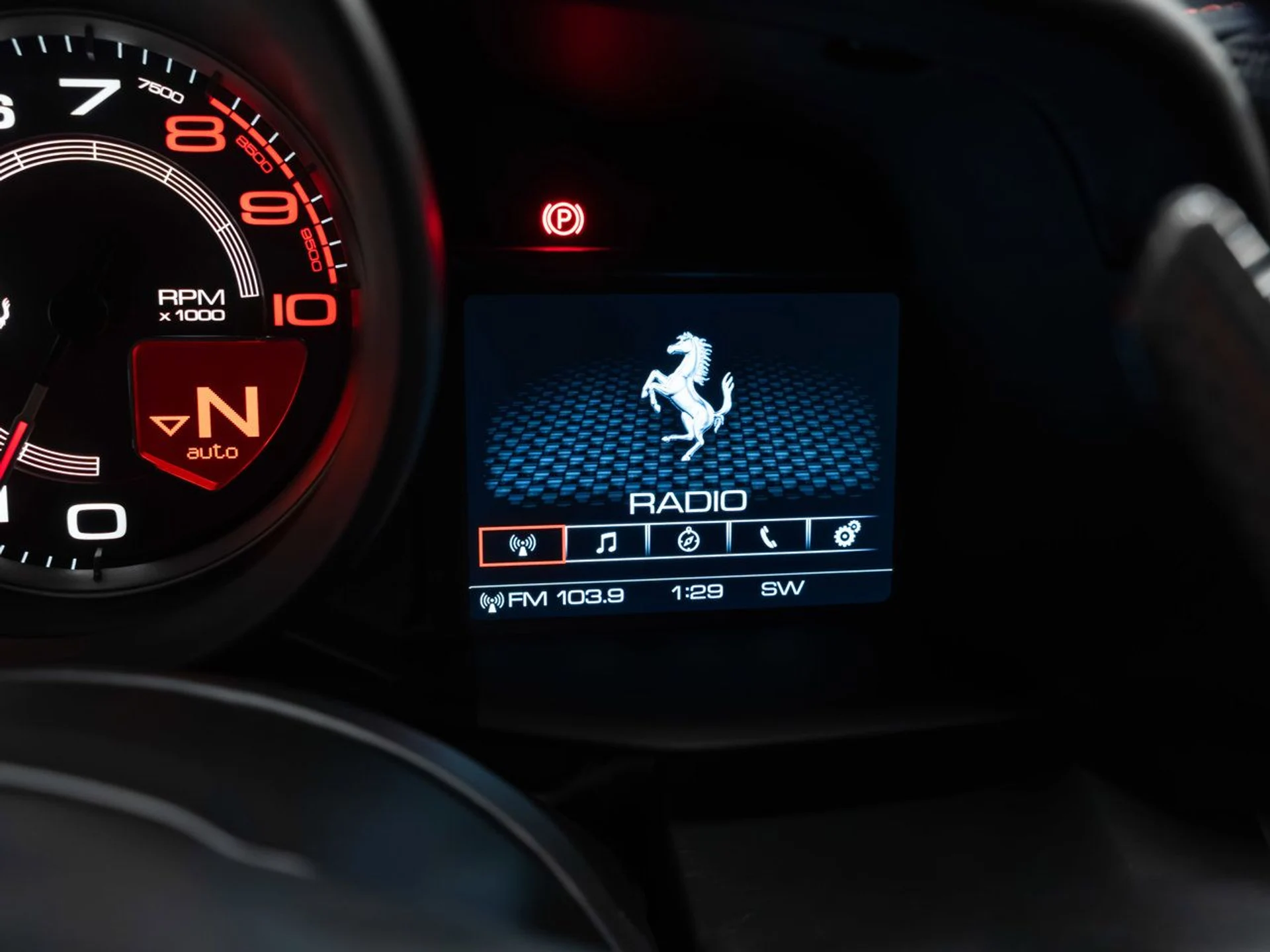 mph116_1197444043_ferrari_488_gtb_2017_0ce9bdd9e4