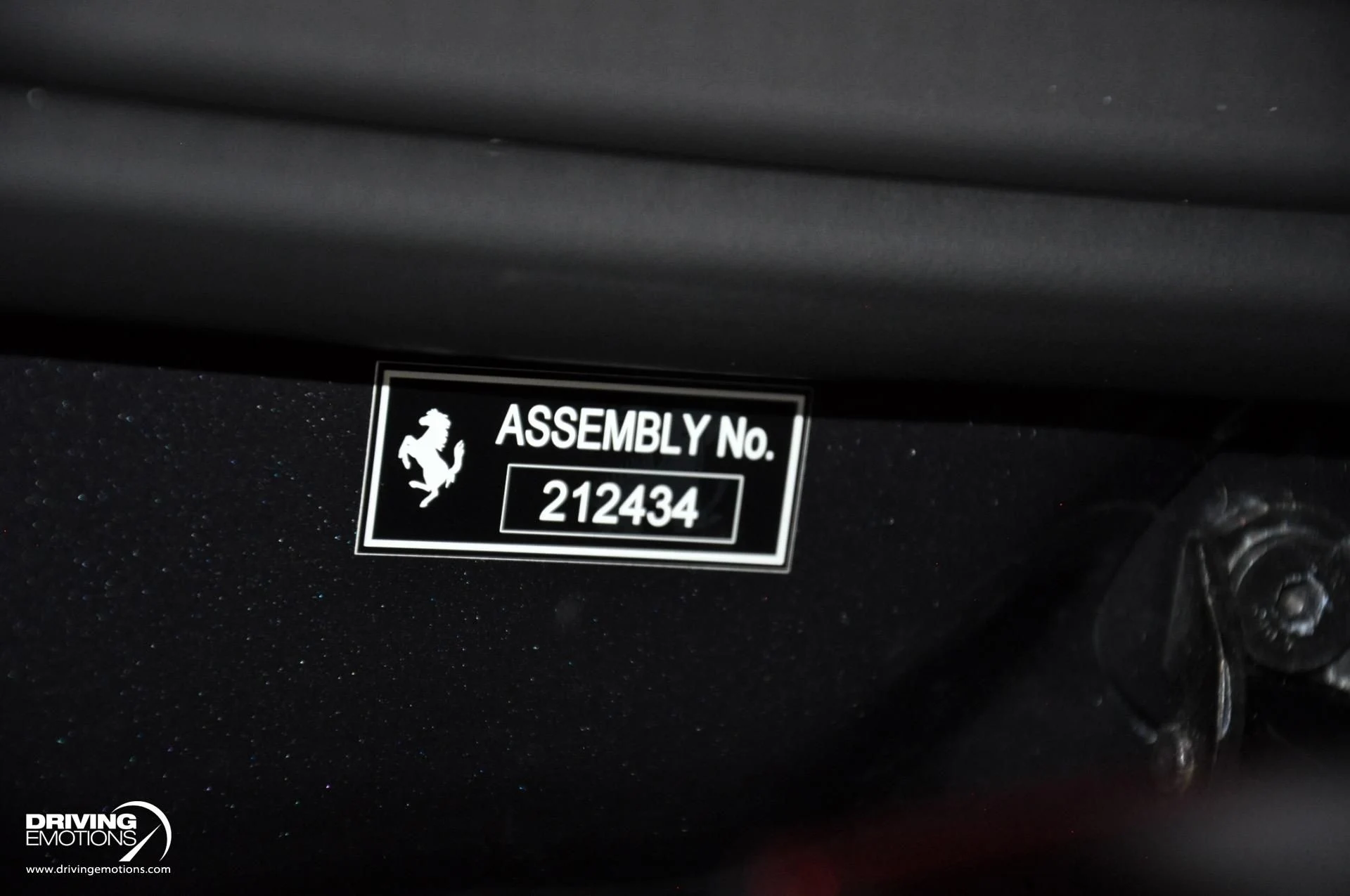 mph116_1323147003_882_p117_l_77fc46ca55