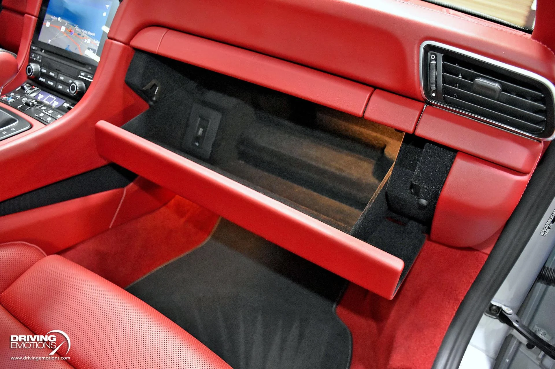 mph116_1451702786_866_p117_l_1603431b72