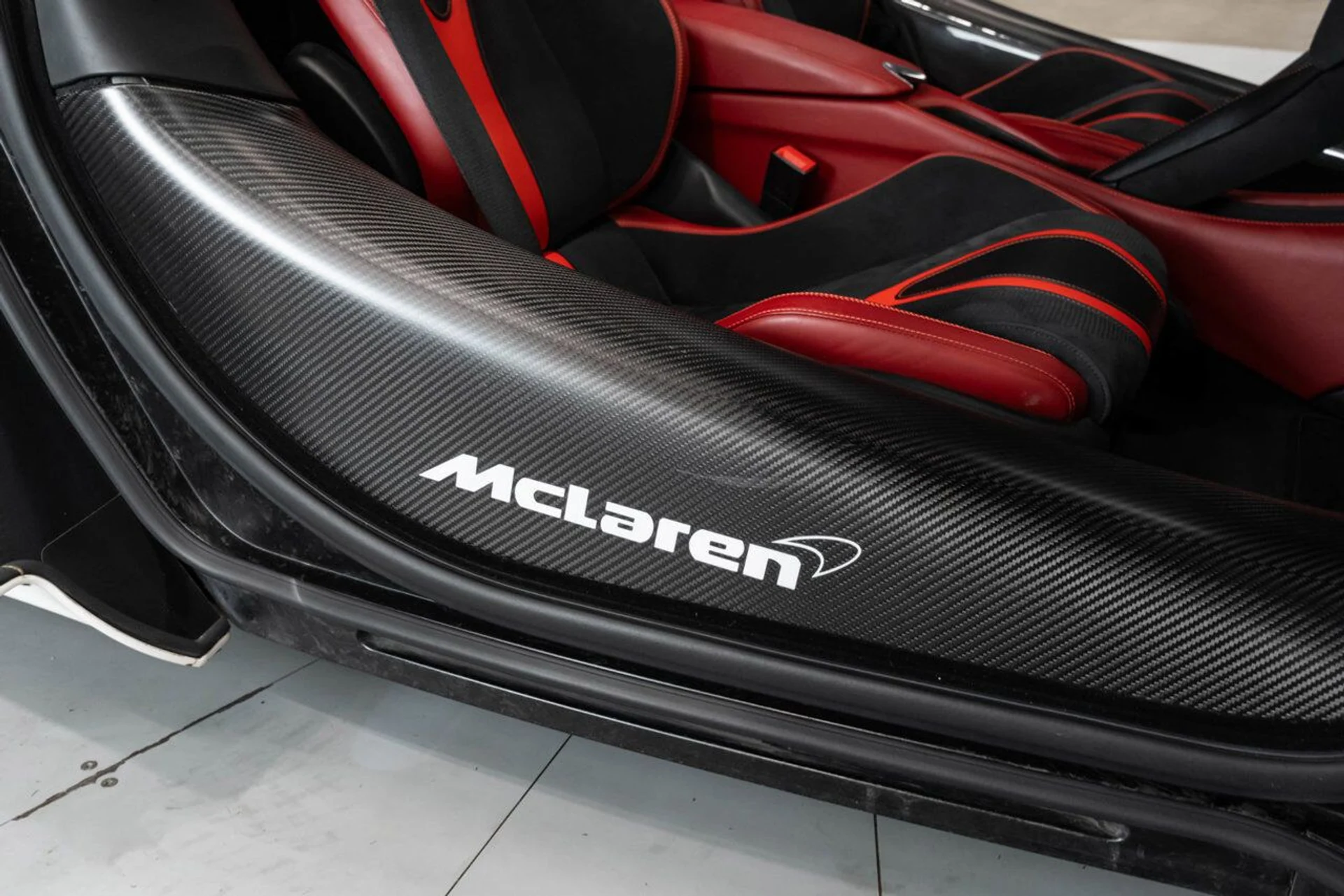 mph116_1520793583_mclaren_720s_2018_bf56bd92fb