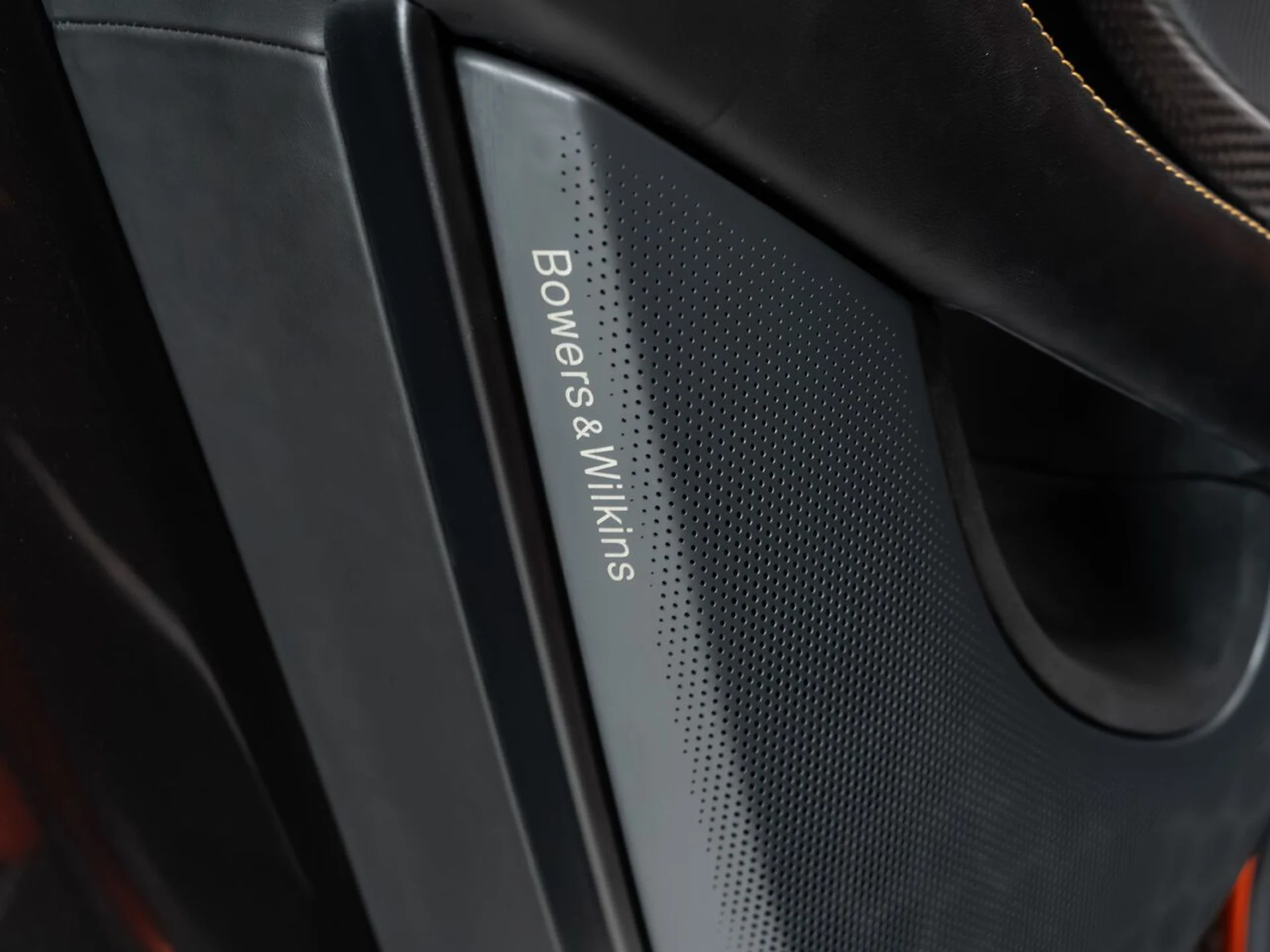 mph116_2924067508_mclaren_570s_2017_7c08259698