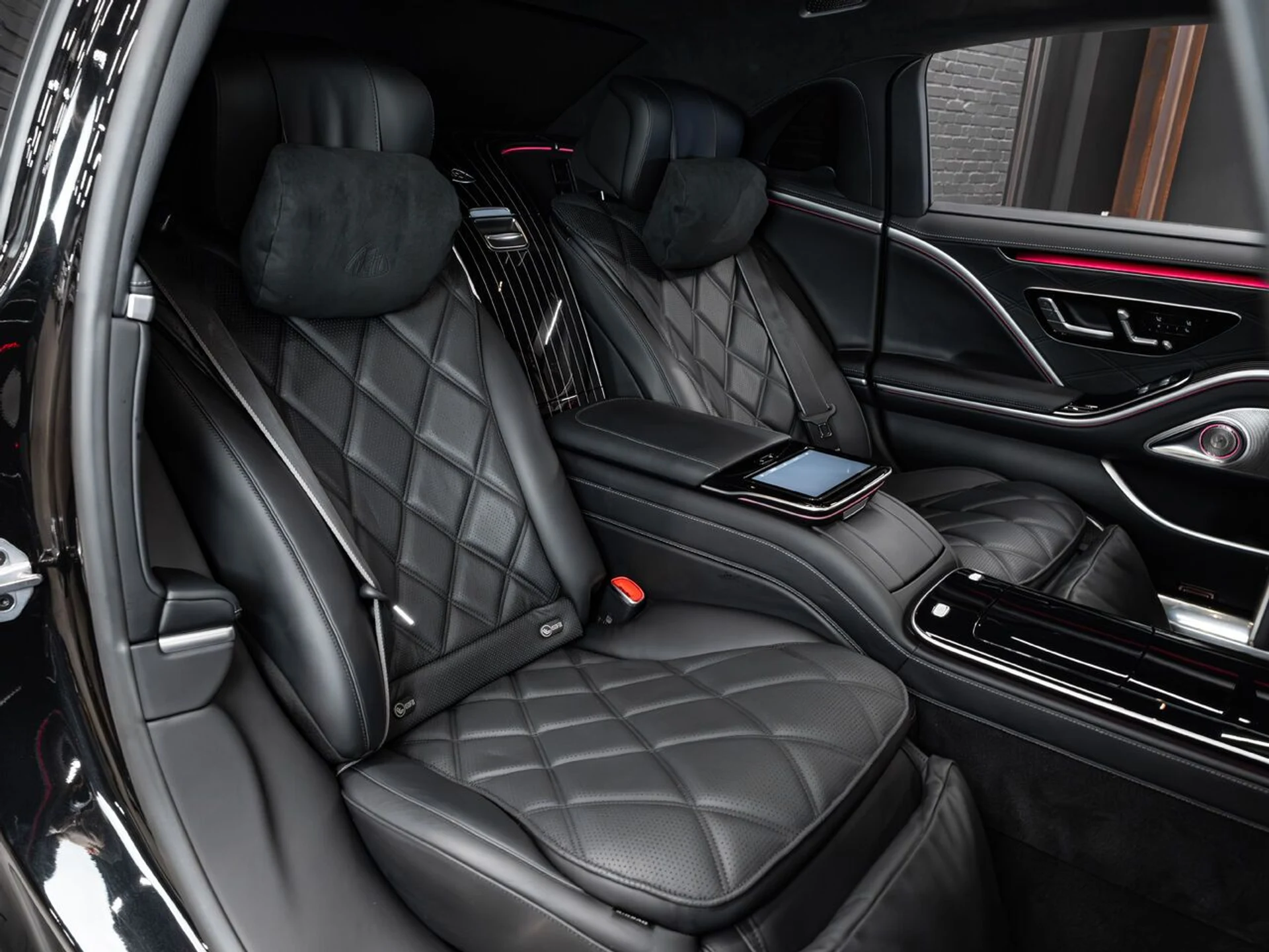 mph116_3440738225_mercedes_benz_s_class_2023_314b81aed8