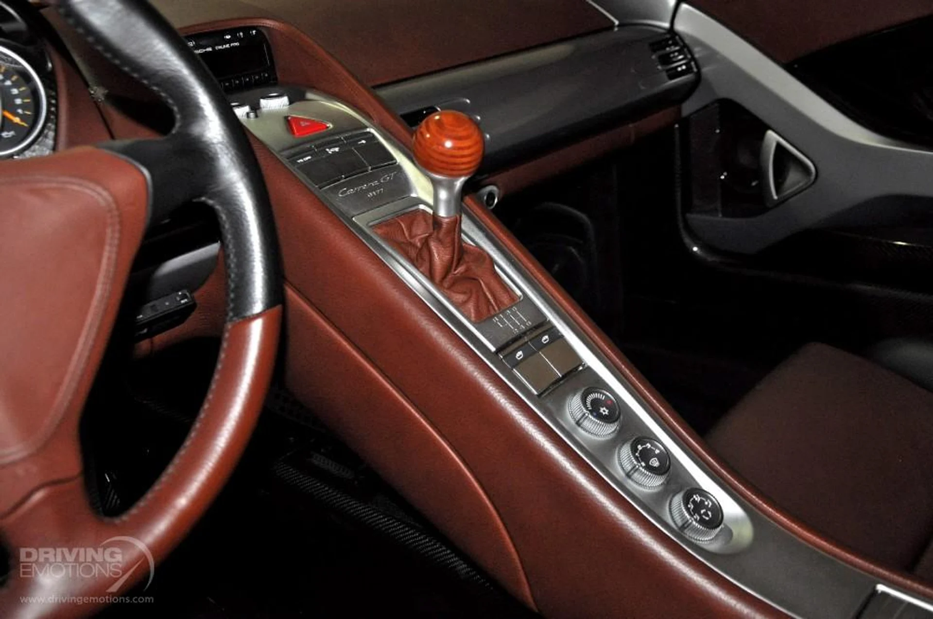 mph116_3455624087_186_p117_l_ffbee67fee