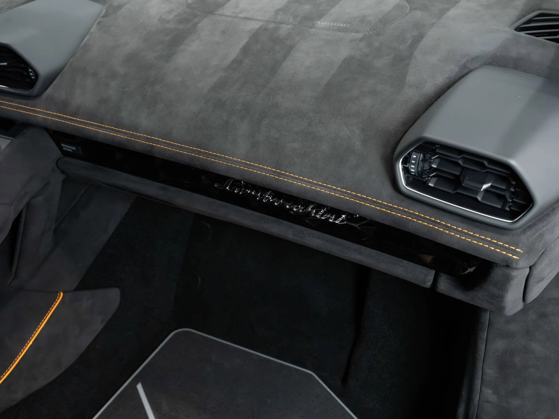 mph116_3547445608_lamborghini_huracan_2023_f2399f411d