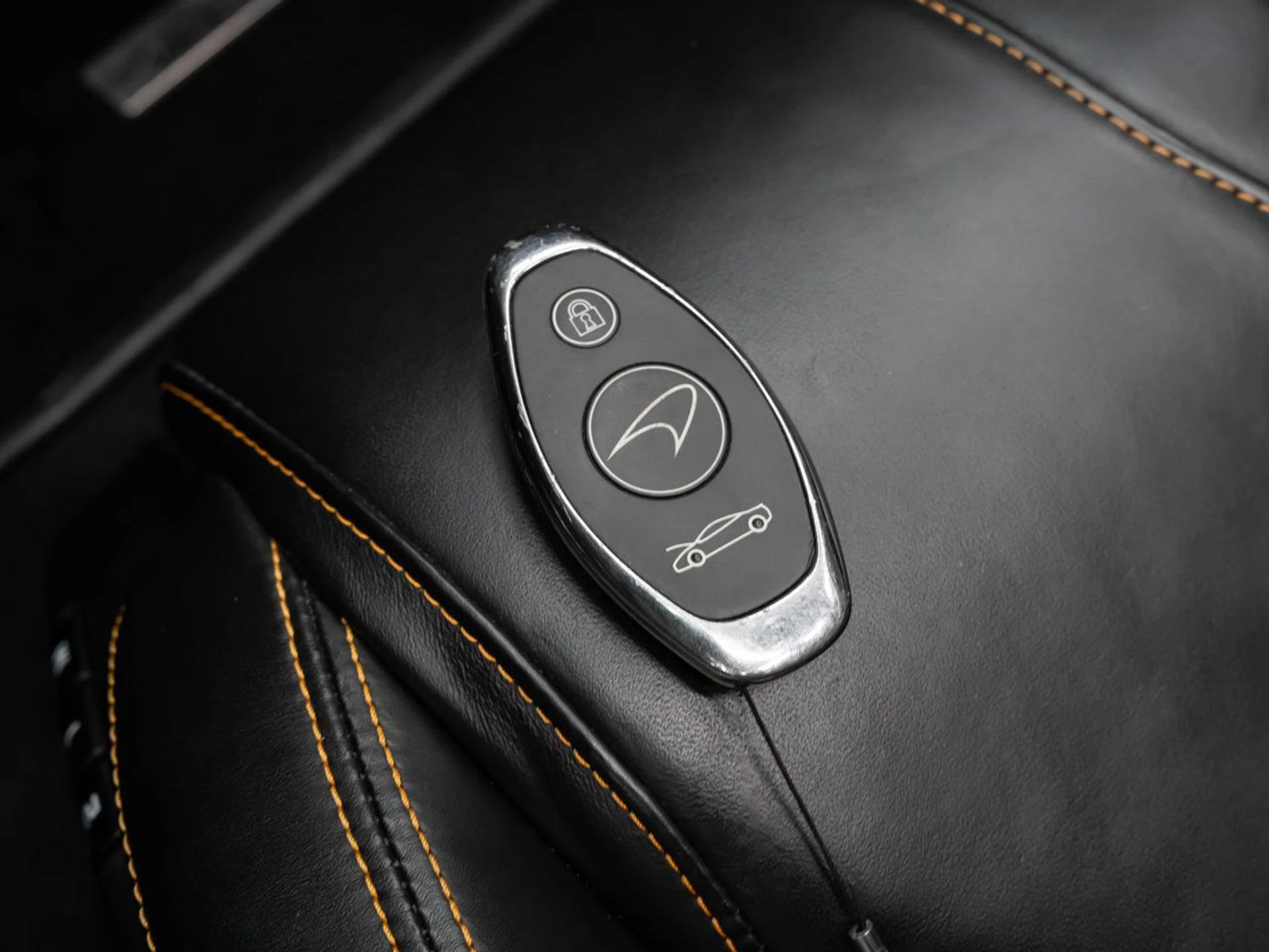 mph116_3996398163_mclaren_570s_2018_5b8315b3dc