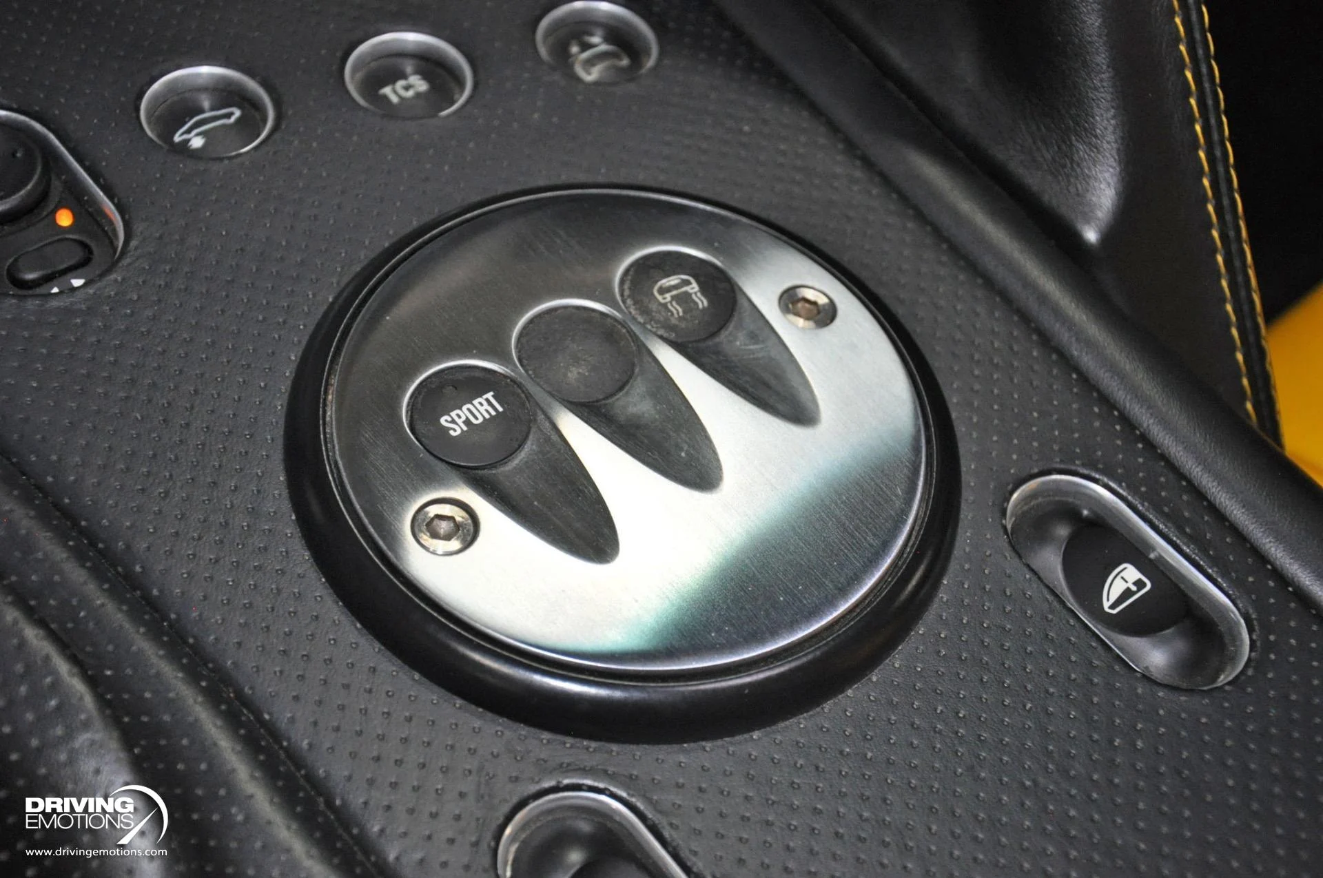 mph116_711606387_862_p117_l_f7deaf8df2