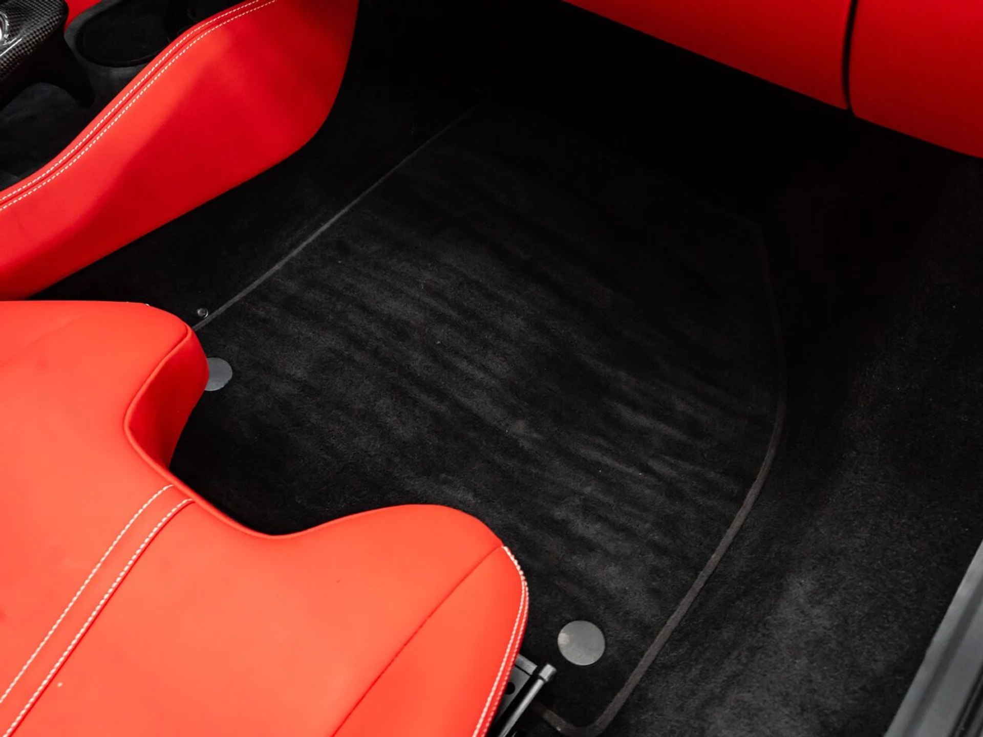 mph117_2085402486_ferrari_f8_spider_2022_51d4f74ae1