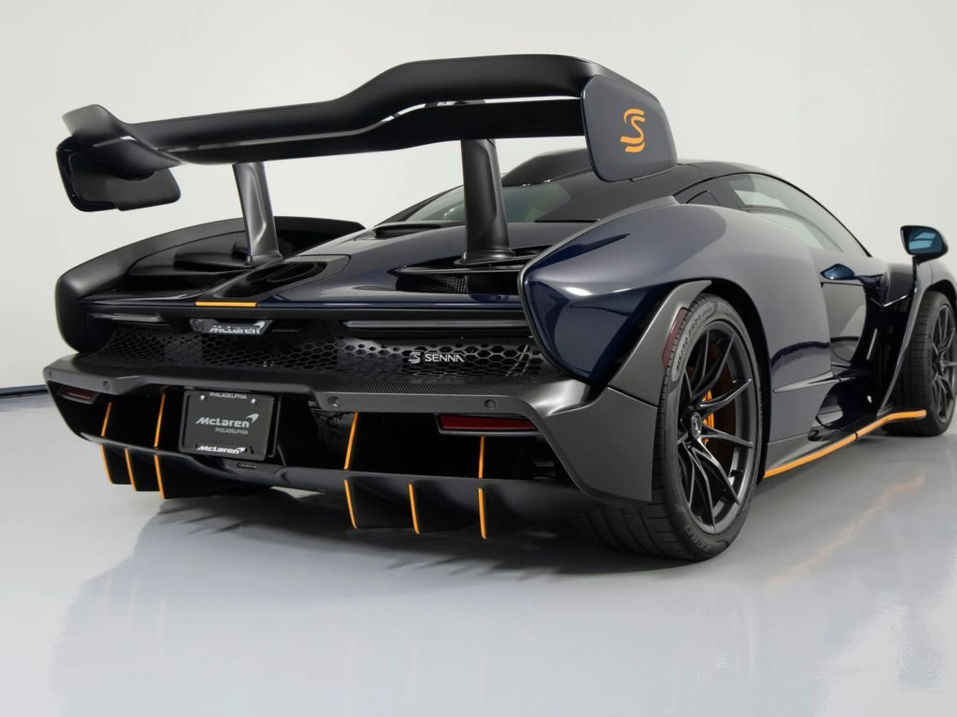 mph117_2482975081_0a2ed6cba34552ebff931c349851ad0ex_a10a7e37ad