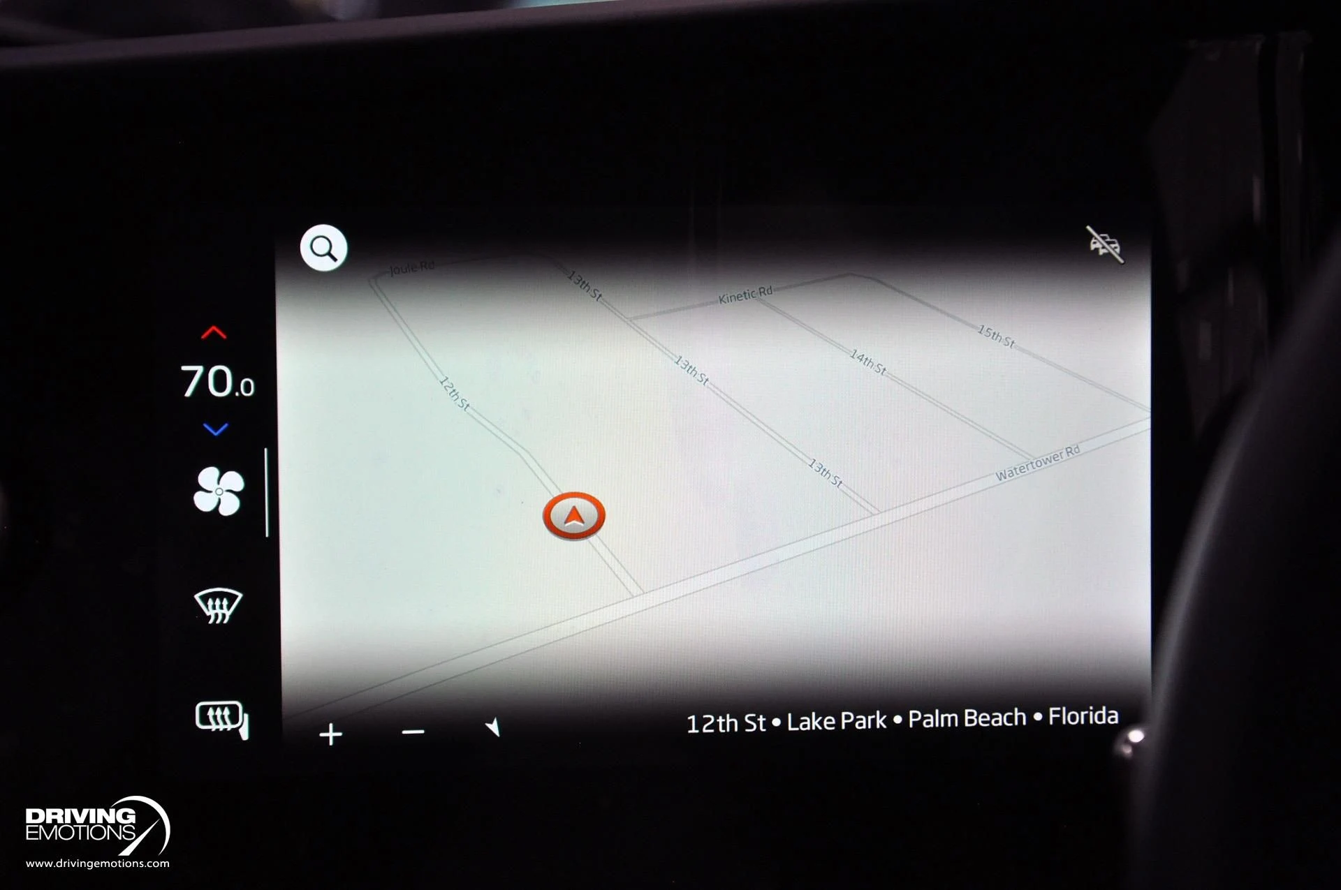 mph117_262812284_821_p118_l_3a61087ee5