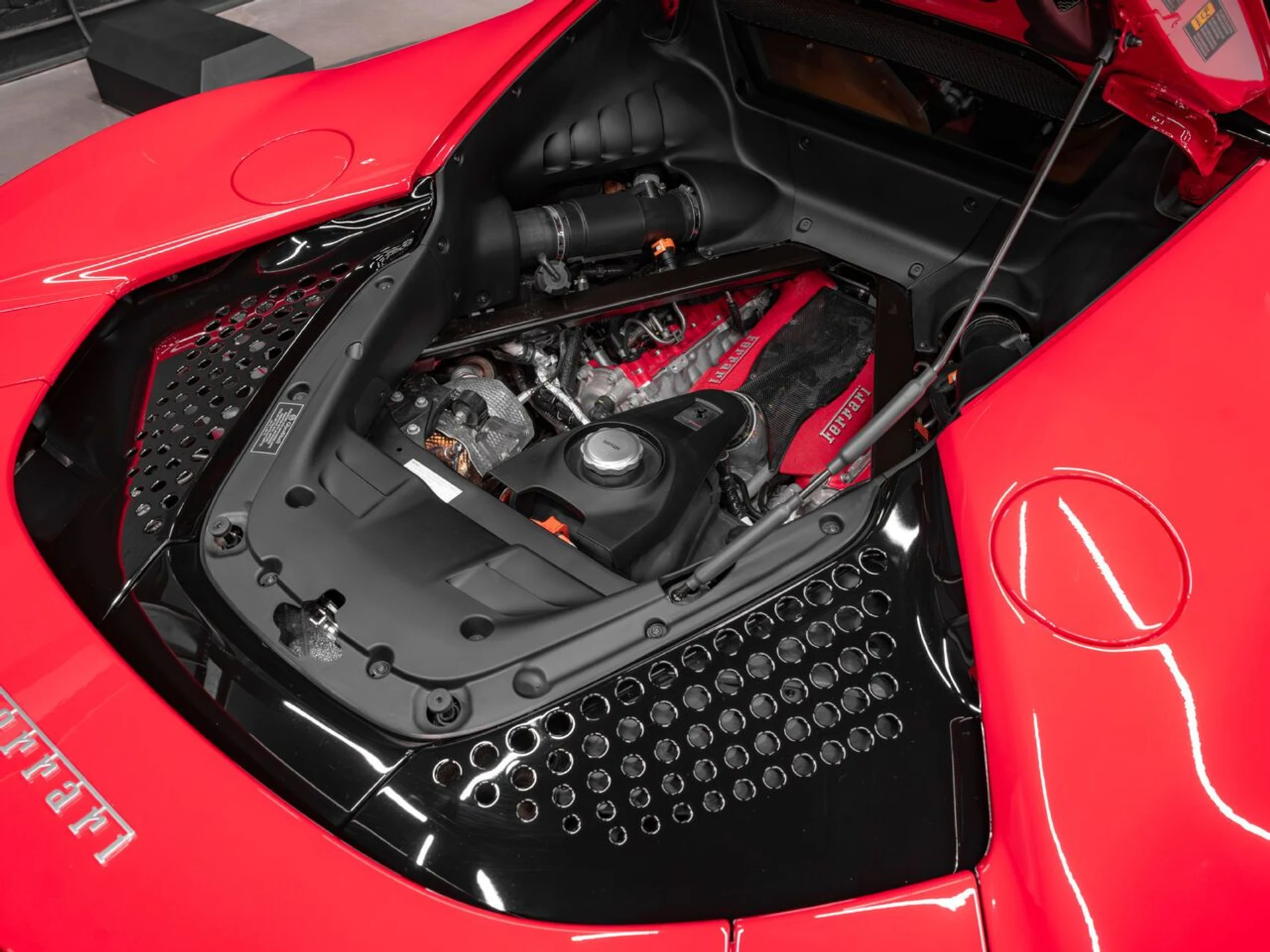 mph117_2910943266_ferrari_sf90_stradale_2023_cbe90e5e44