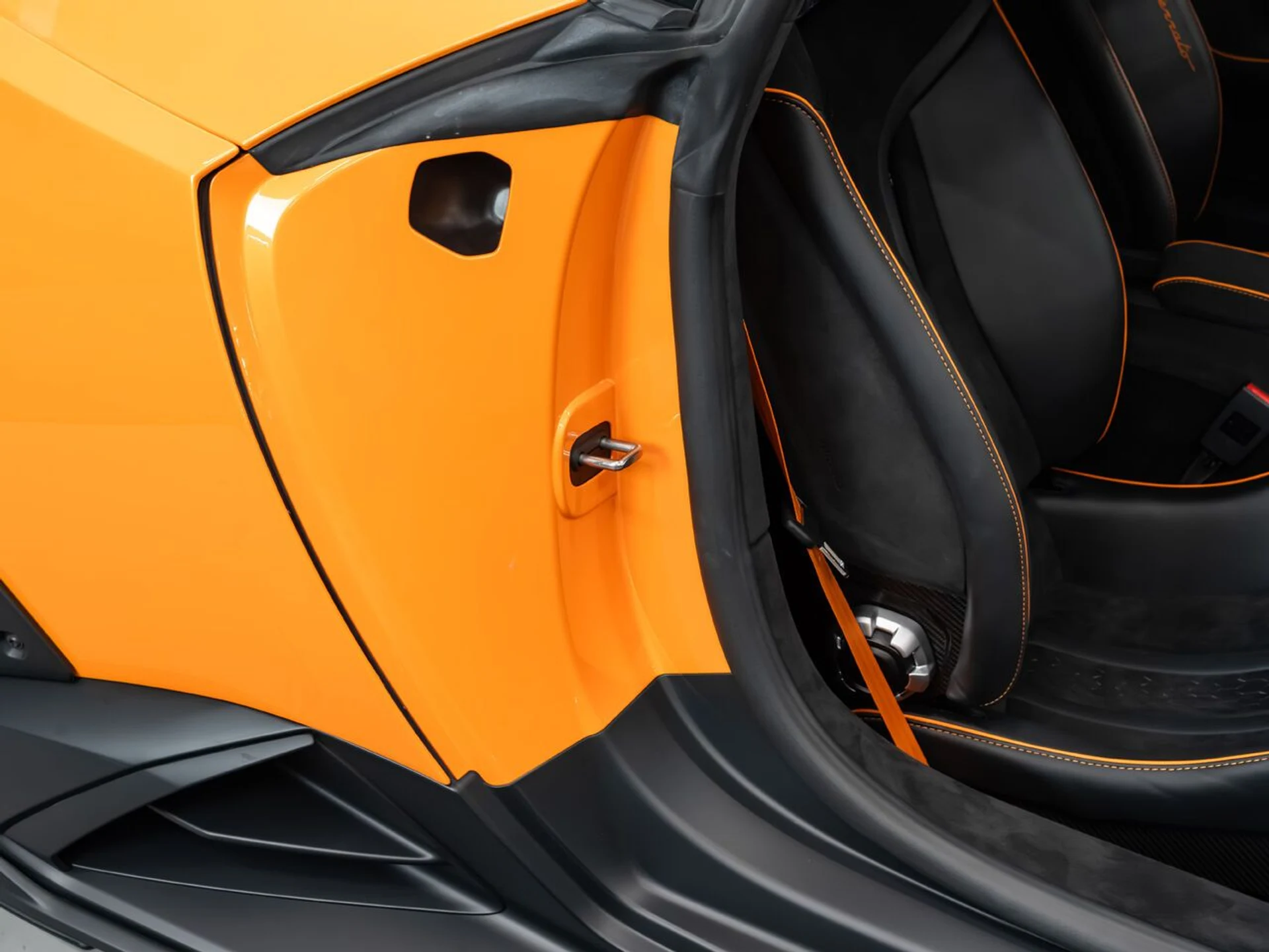 mph117_2934968006_lamborghini_huracan_2023_3928d72e0c