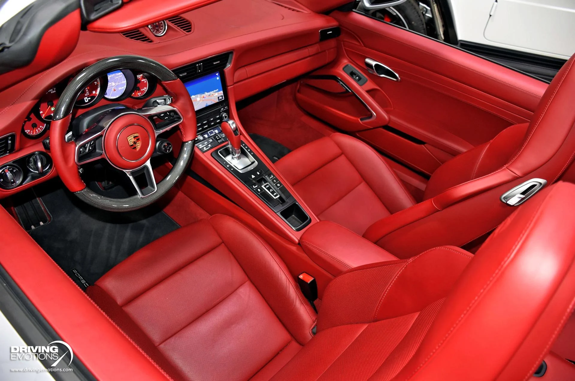 mph117_3057504377_866_p118_l_7d03cc1aca