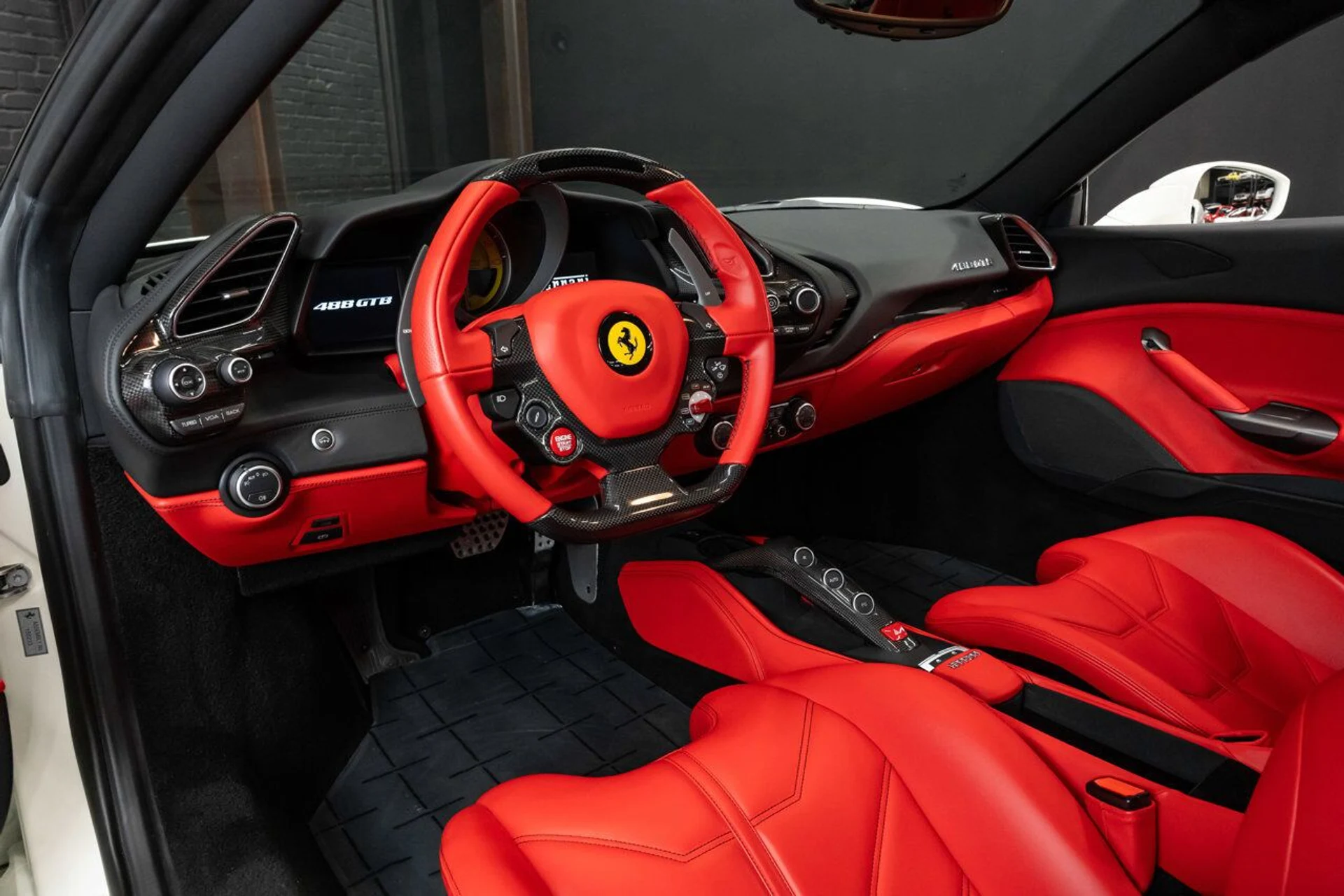 mph117_3478217356_ferrari_488_gtb_2018_48bcc7c8dd