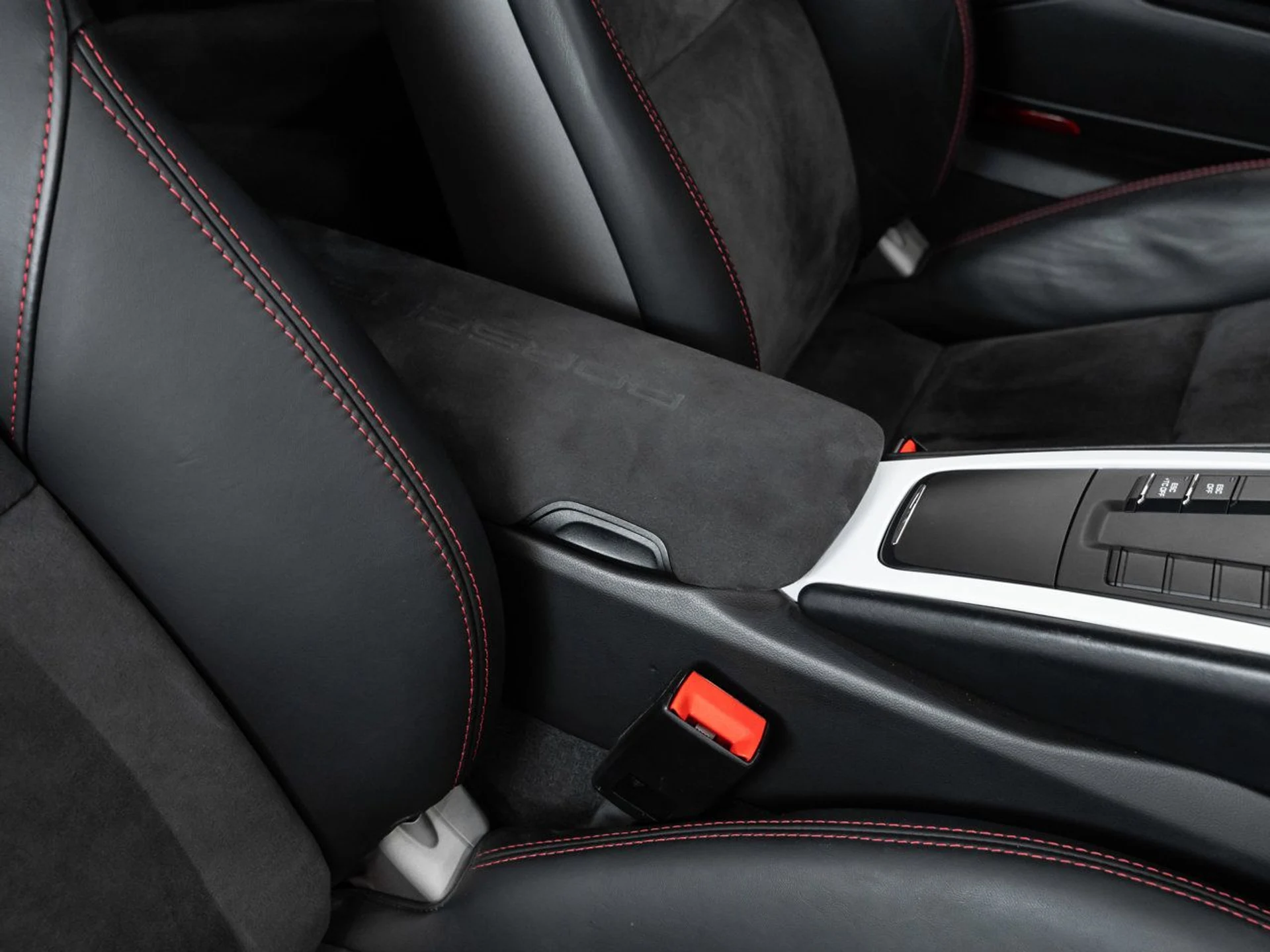 mph117_3556041474_porsche_911_2015_50867d6df4