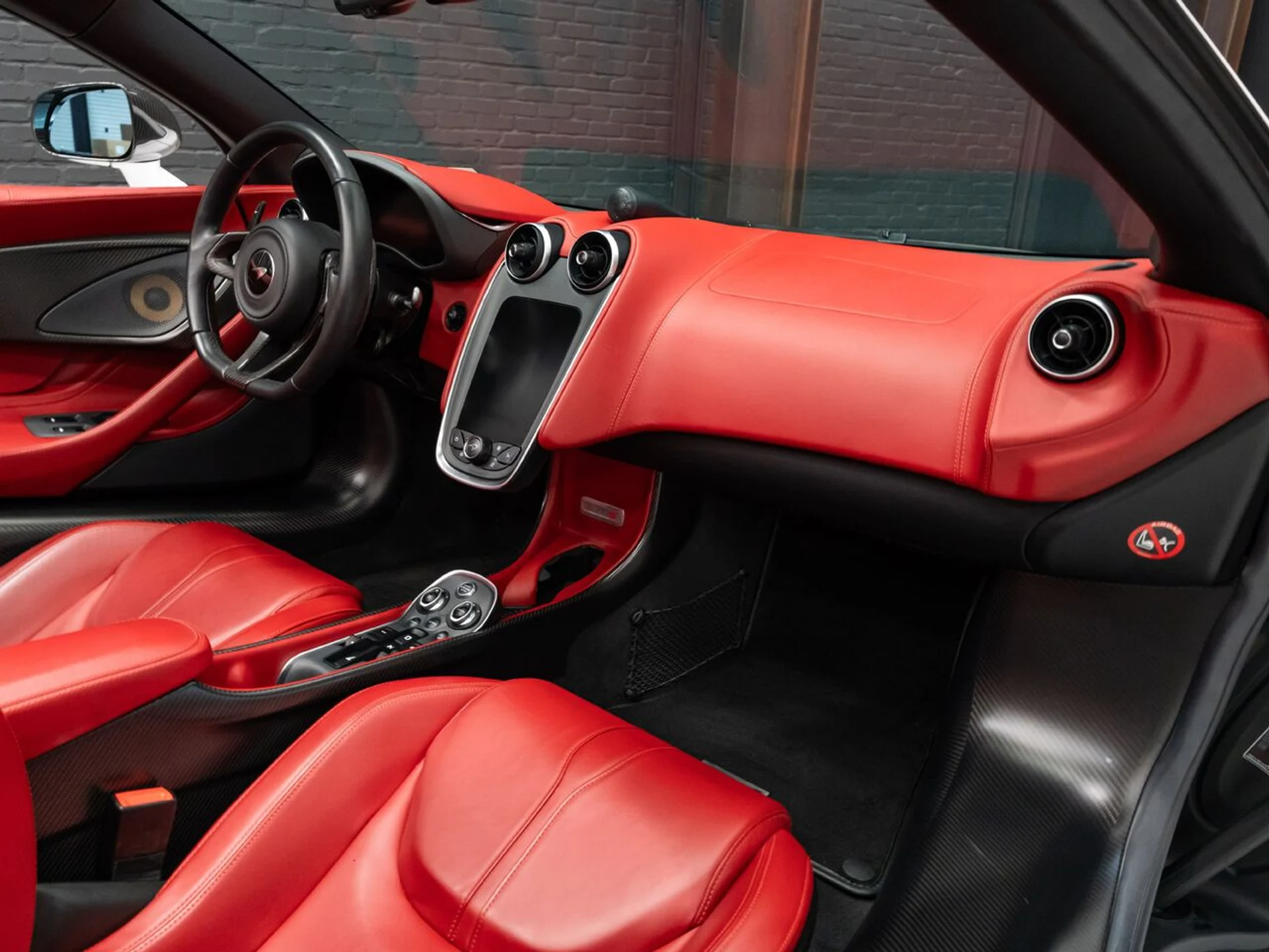 mph118_1219820608_mclaren_570s_2019_debff3b1b6