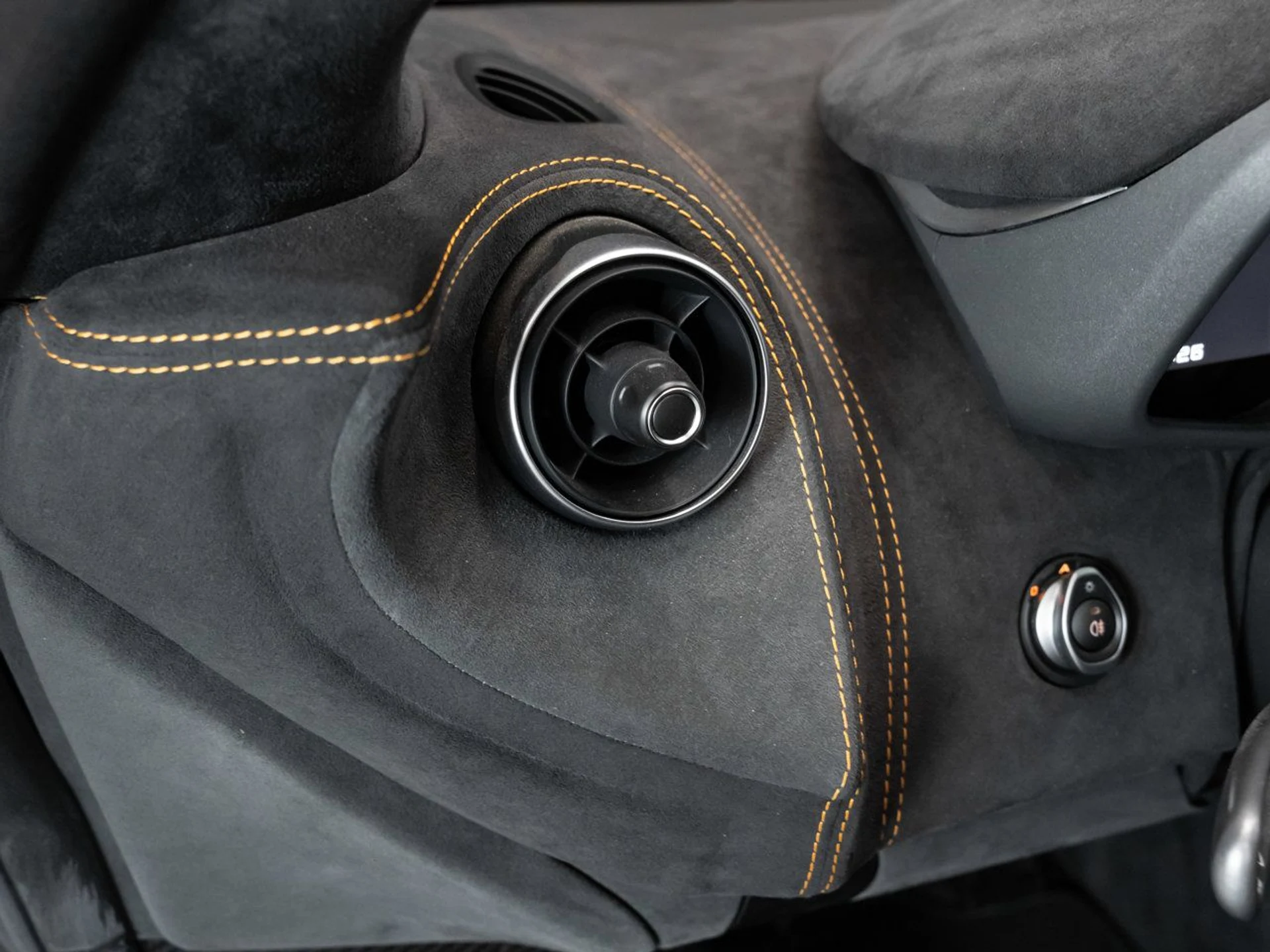 mph118_1333013693_mclaren_600lt_2019_c9e163b6de