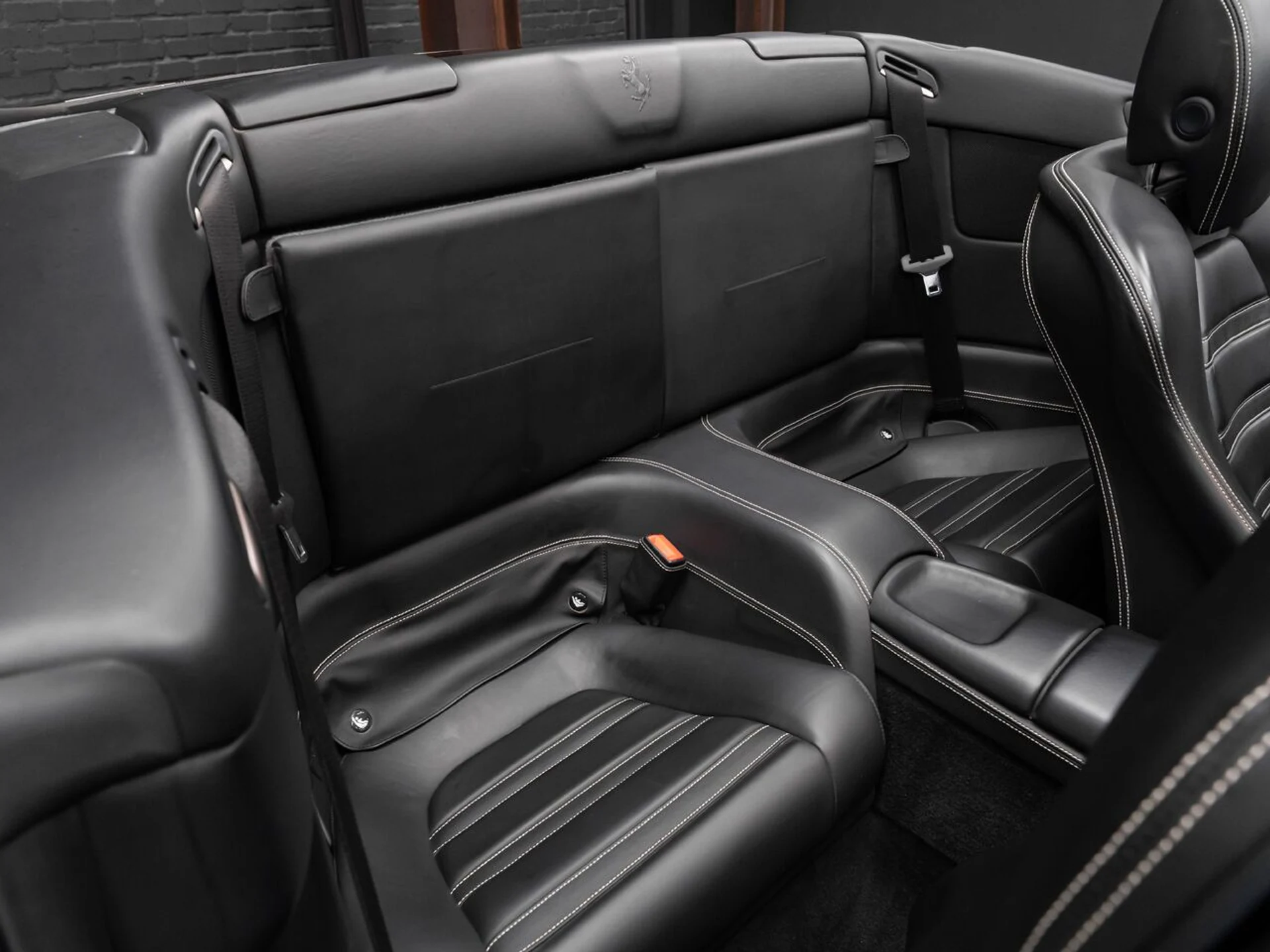 mph118_2326130157_ferrari_california_2011_58ad299a28