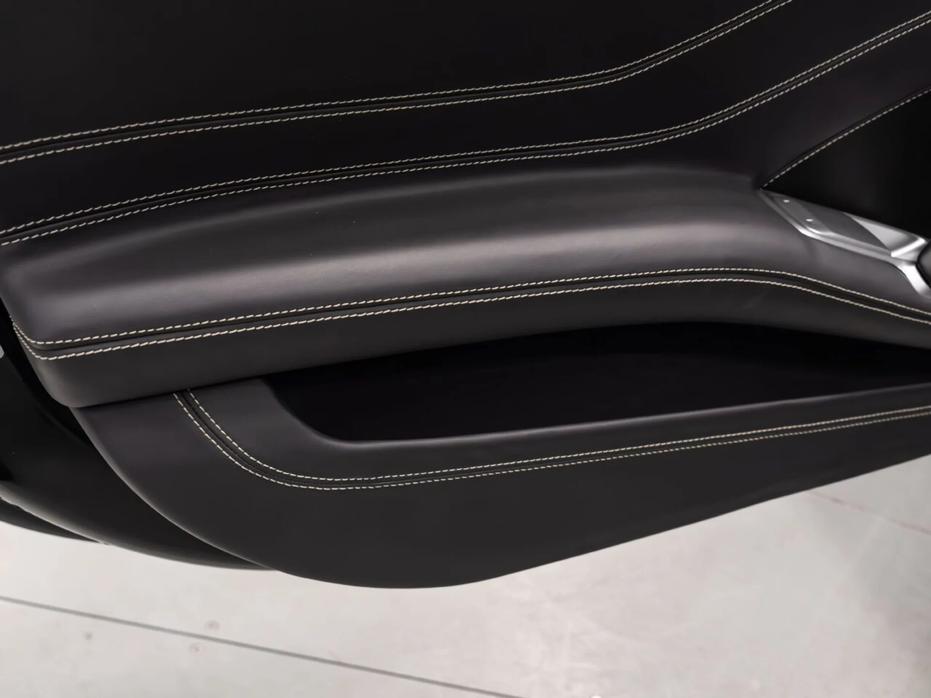 mph118_2667271831_ferrari_california_2015_53679d8875