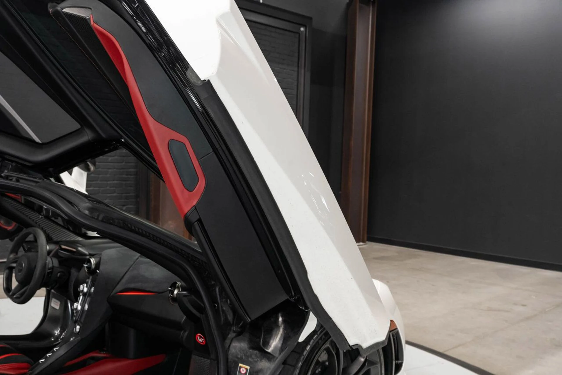 mph118_3007380169_mclaren_720s_2018_54b4994249