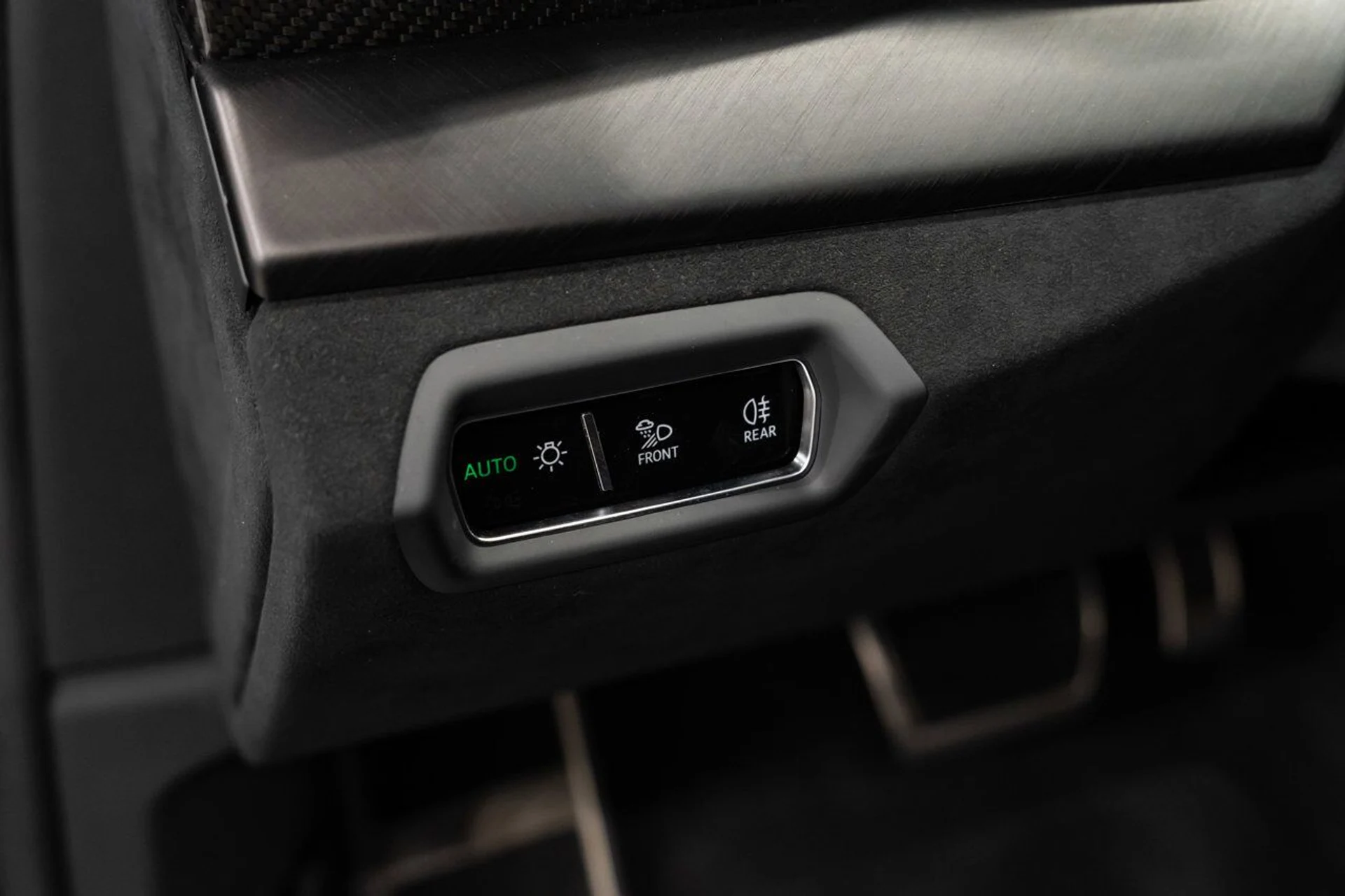 mph118_3214049047_lamborghini_urus_2023_4805f3342f