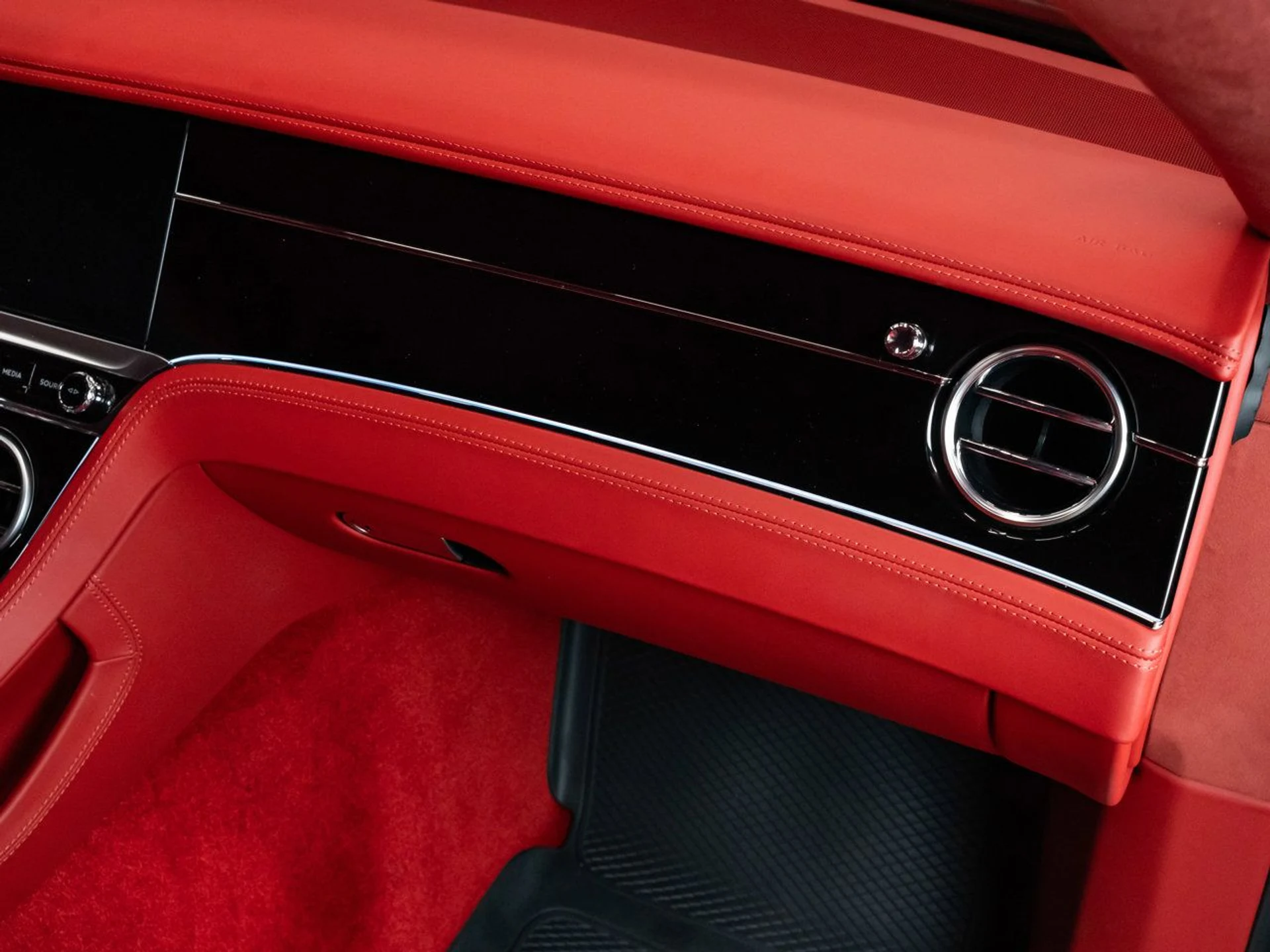 mph118_3380917471_bentley_continental_2020_b83a25f687