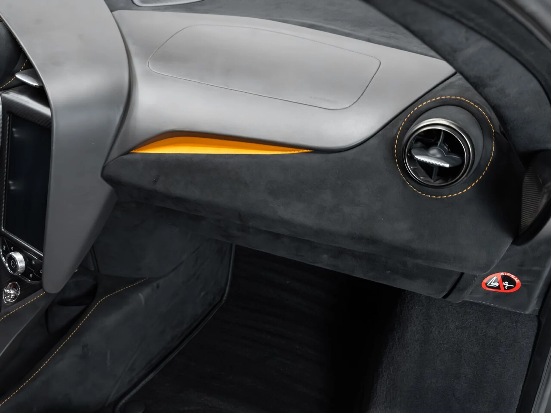 mph118_3548525275_mclaren_720s_2018_f63eef9d27