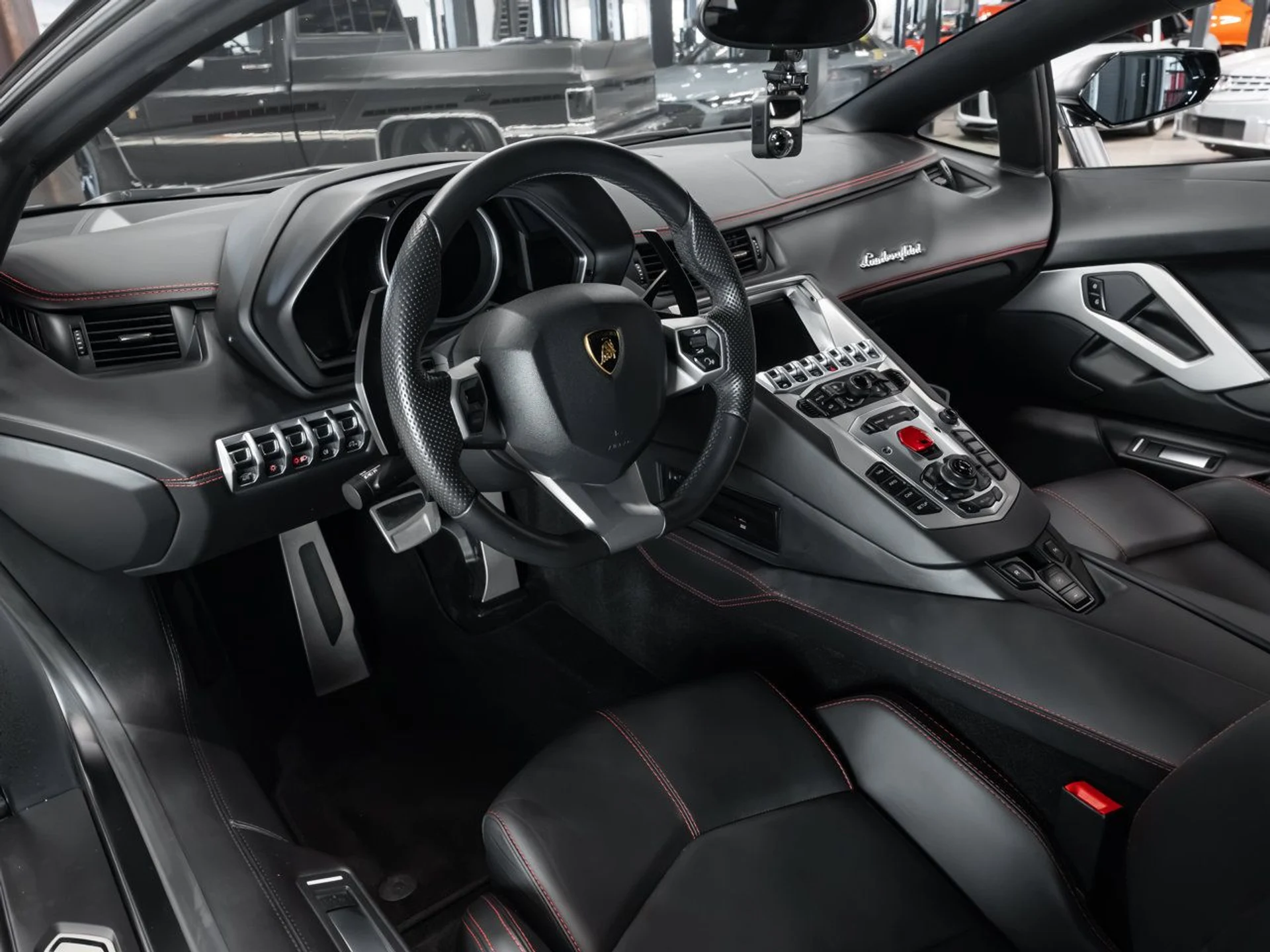 mph118_3913625557_lamborghini_aventador_2017_6df6292de6