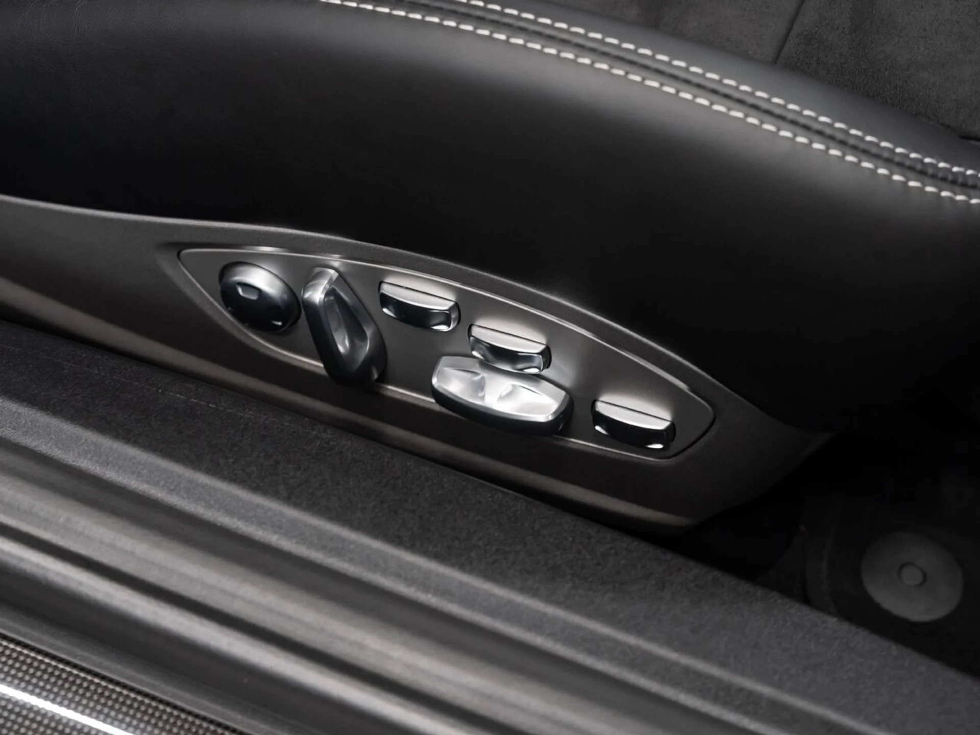 mph118_4153785858_porsche_911_2019_9497c793b1