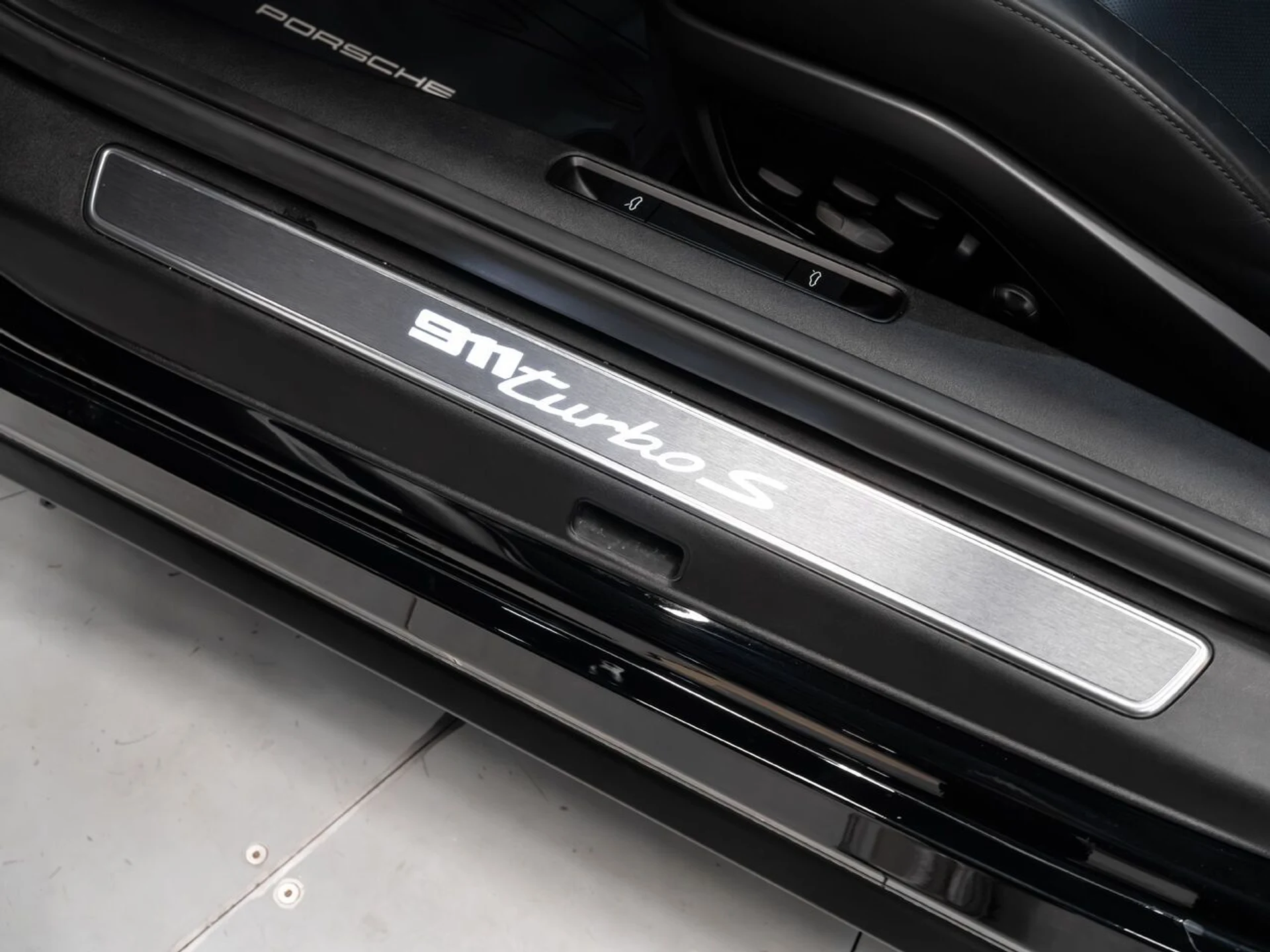 mph119_1313617012_porsche_911_2022_cb806f3197