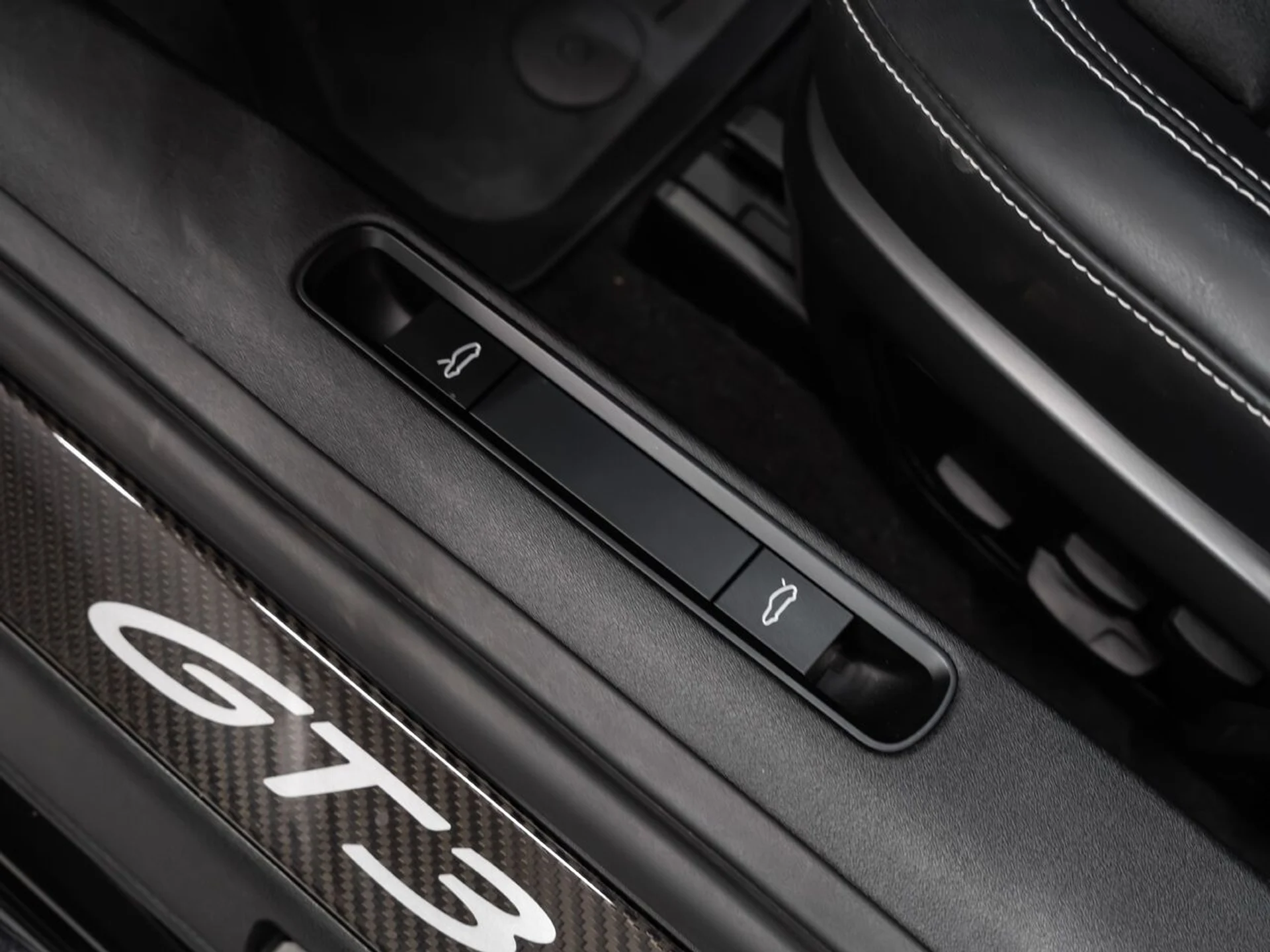 mph119_1596848999_porsche_911_2022_db0e9bde72